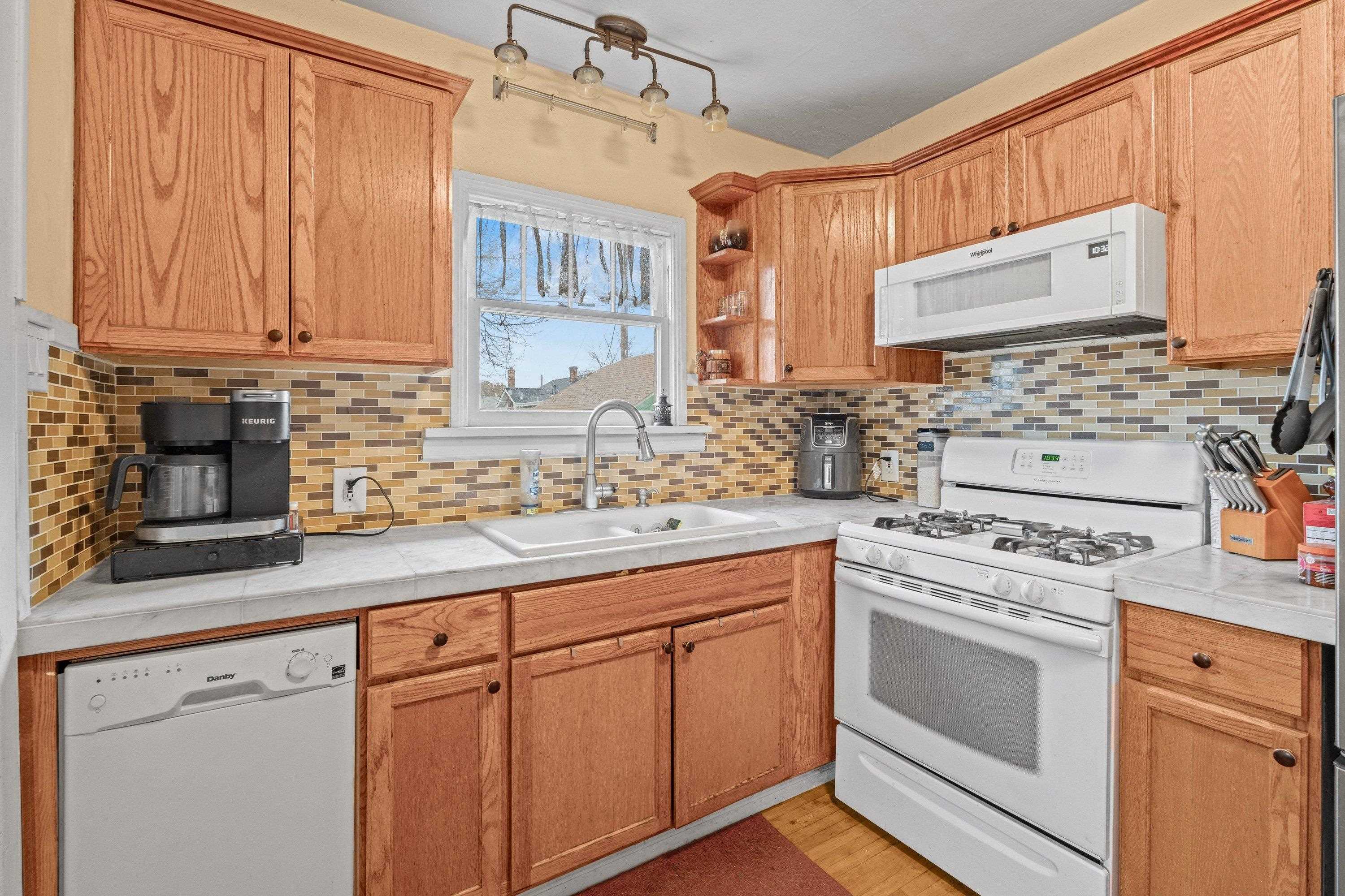 117 E Glass Ave - Photo 10