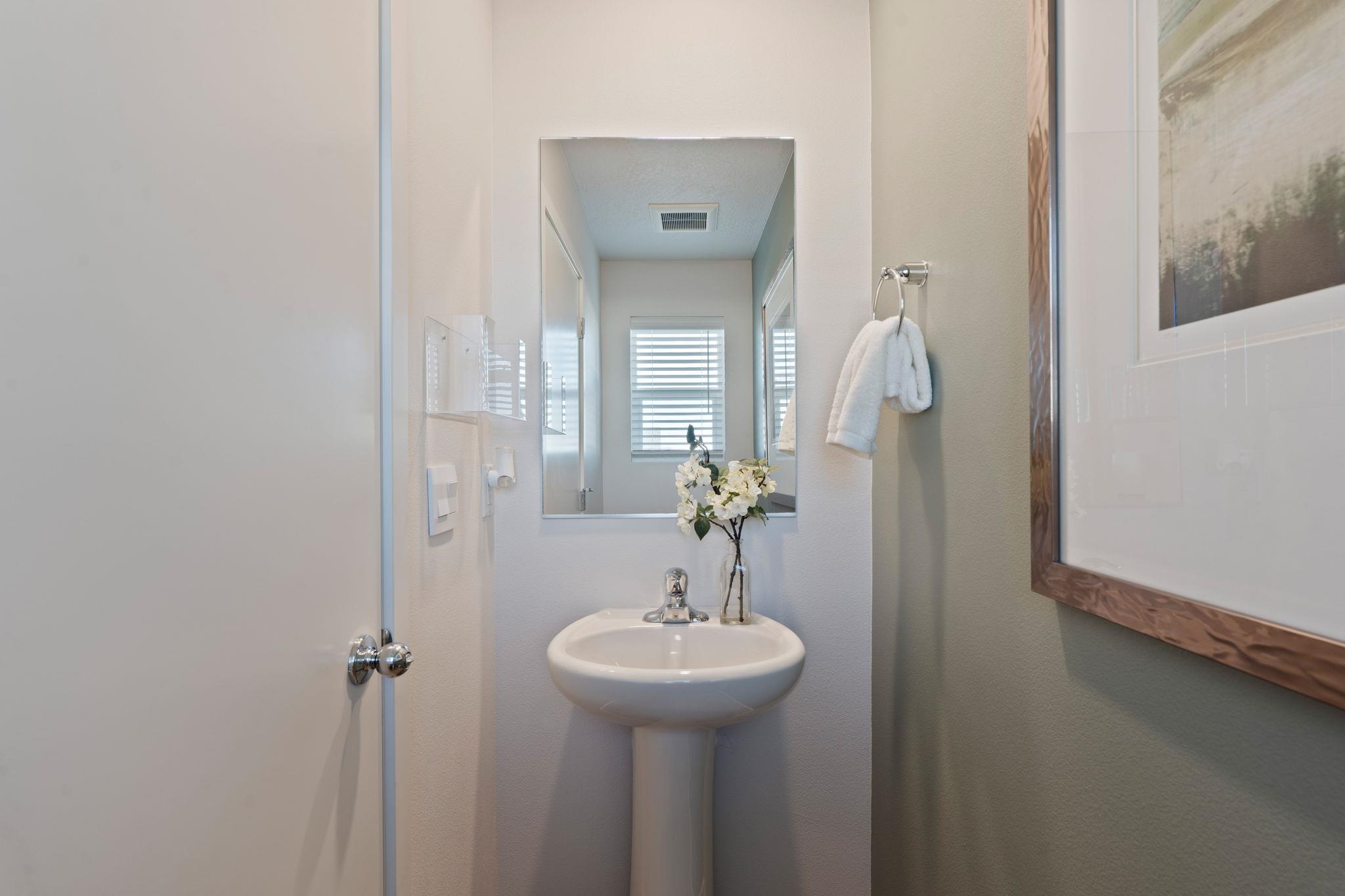 1574 E A St - Photo 21