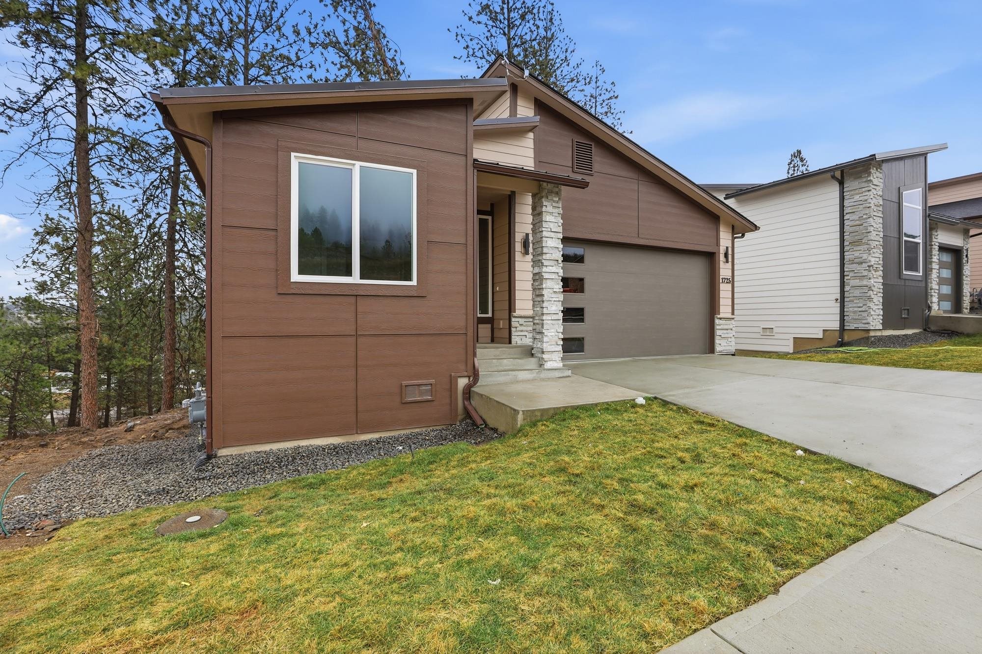 1725 S Nettleton St - Photo 3