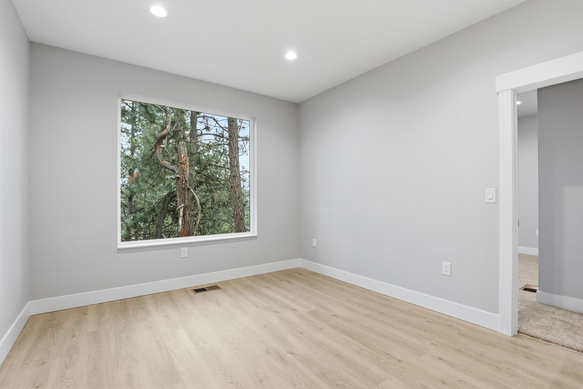 1725 S Nettleton St - Photo 9