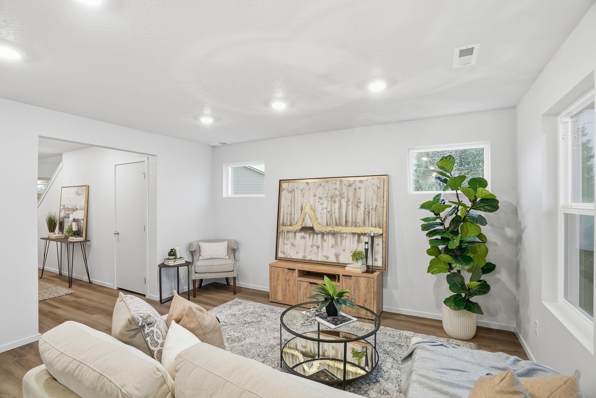 1618 E A St - Photo 6