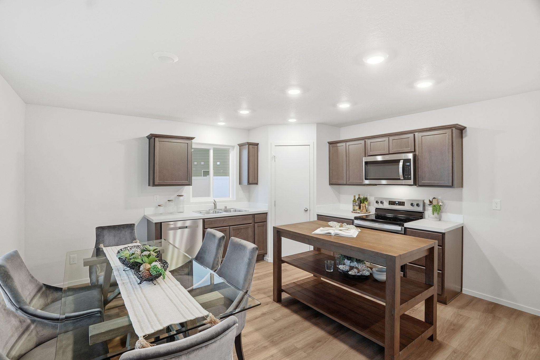 1618 E A St - Photo 8