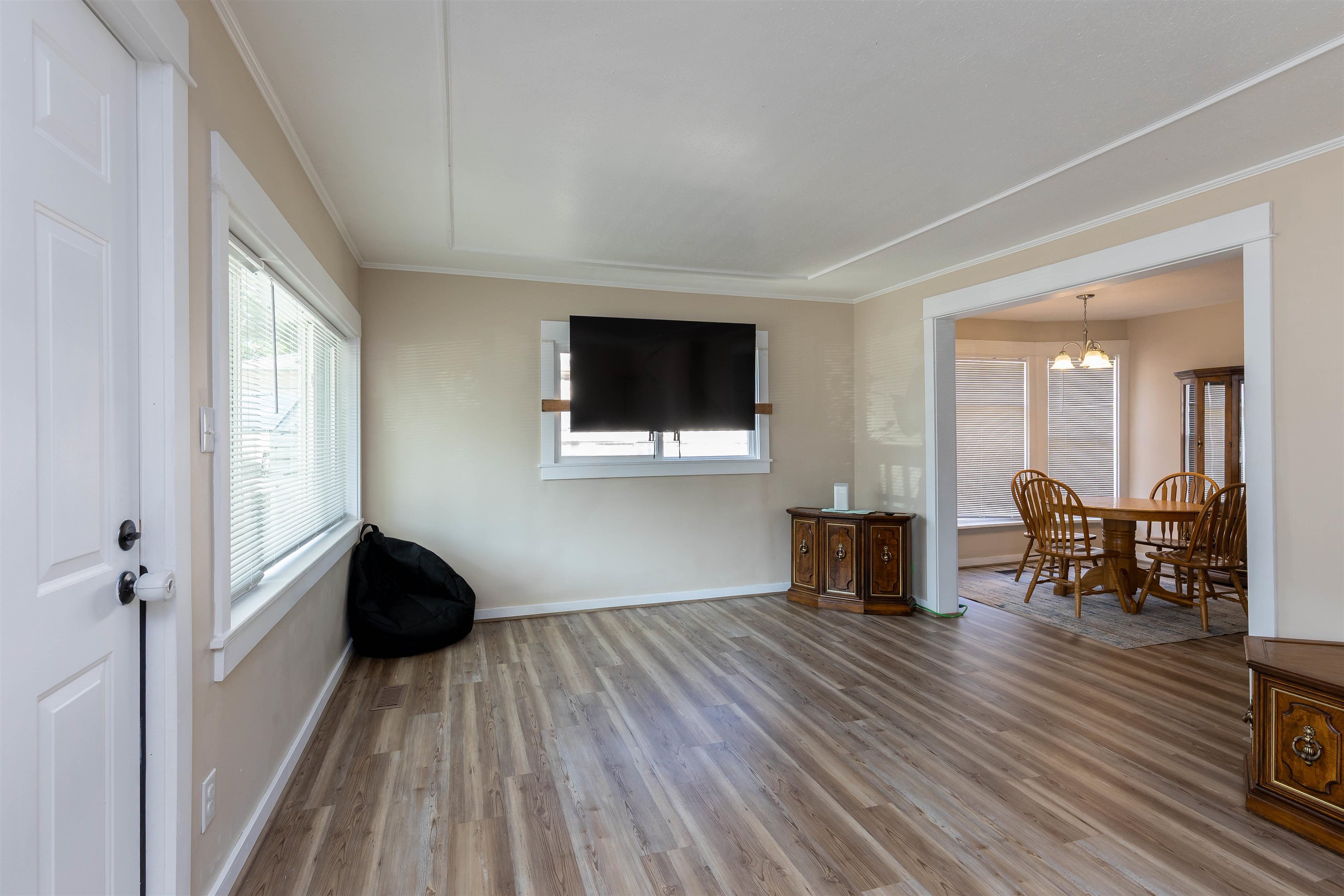 1824 W Sharp Ave - Photo 7