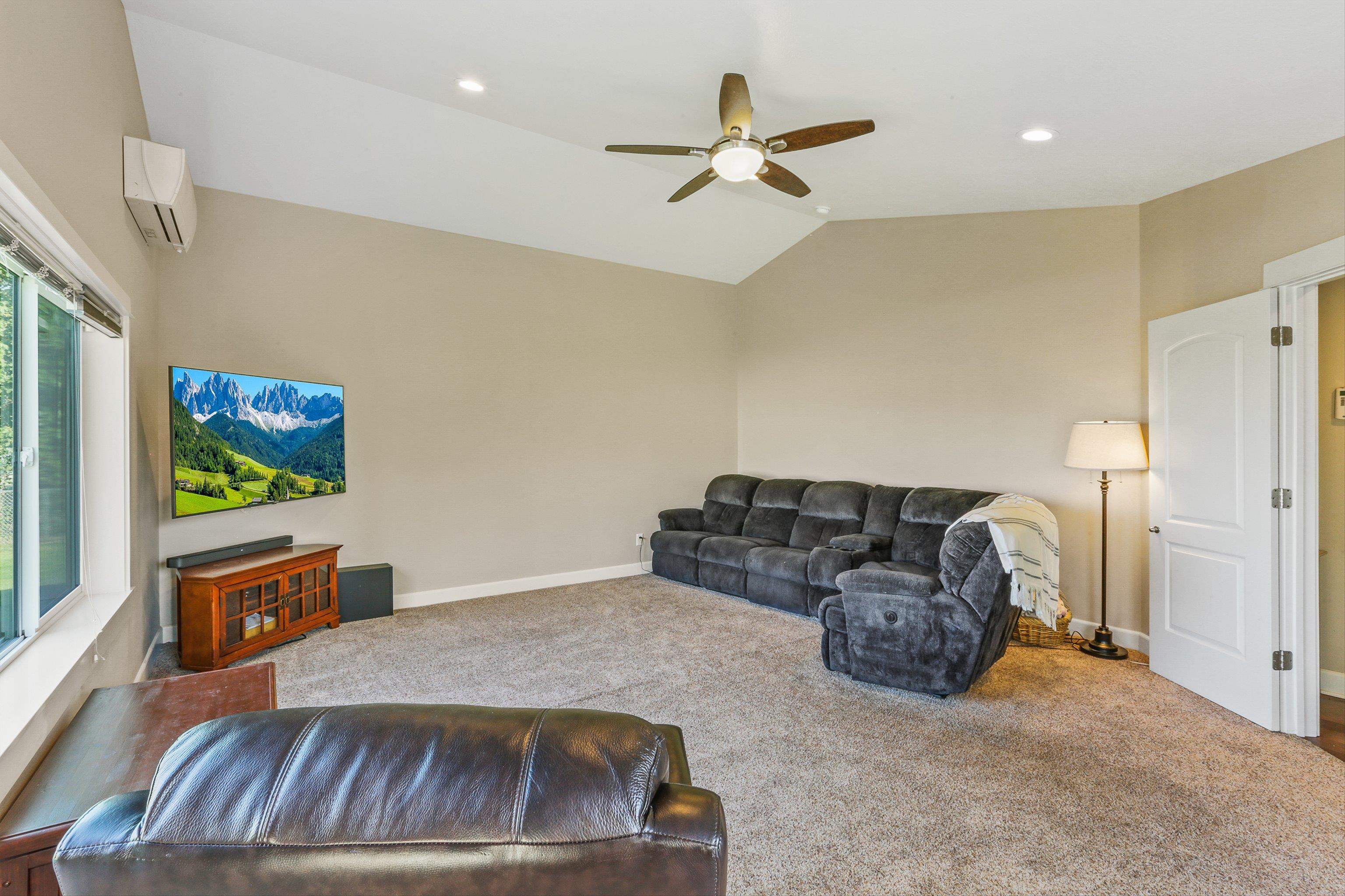 18721 E 8th Ave - Photo 12