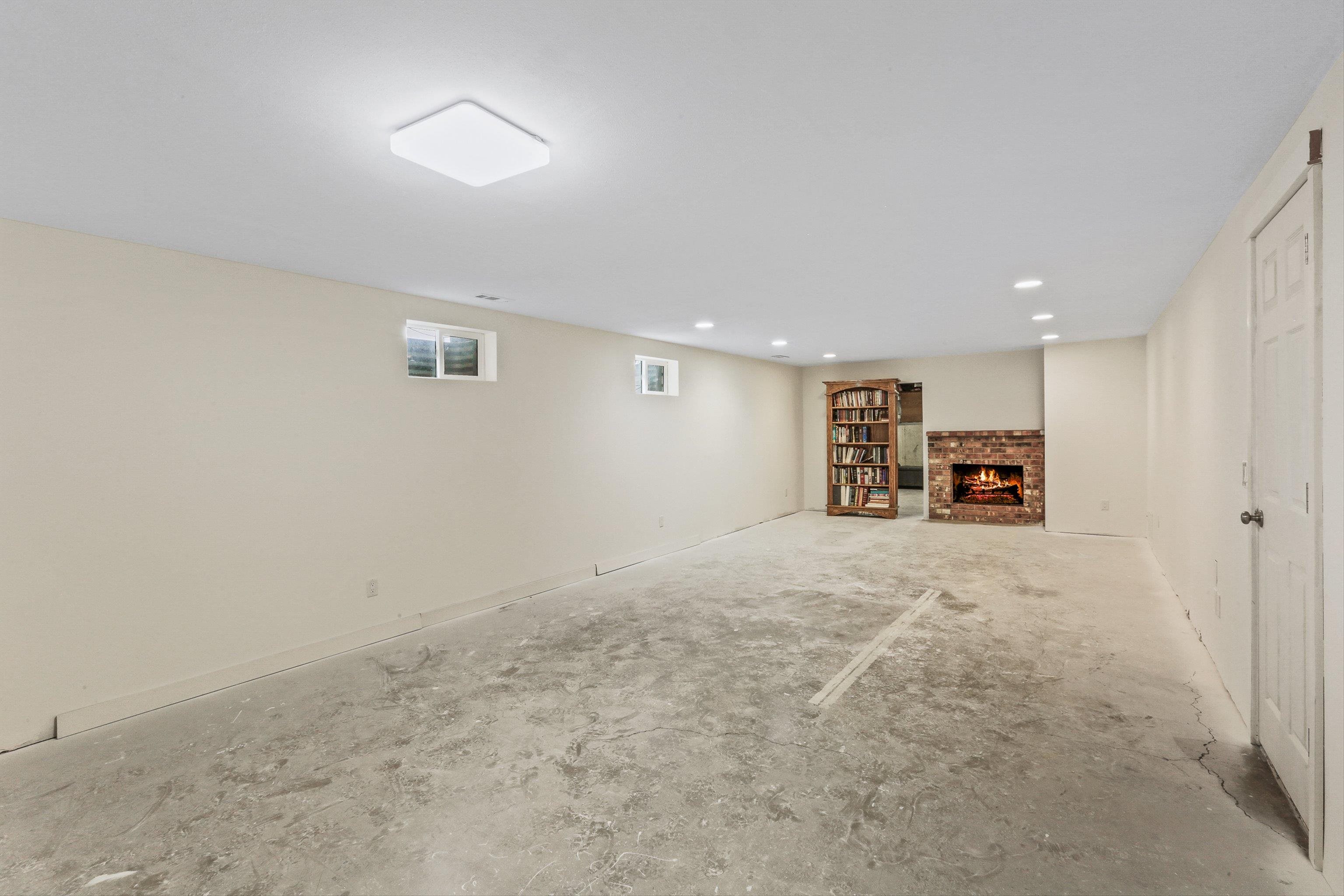 18721 E 8th Ave - Photo 26