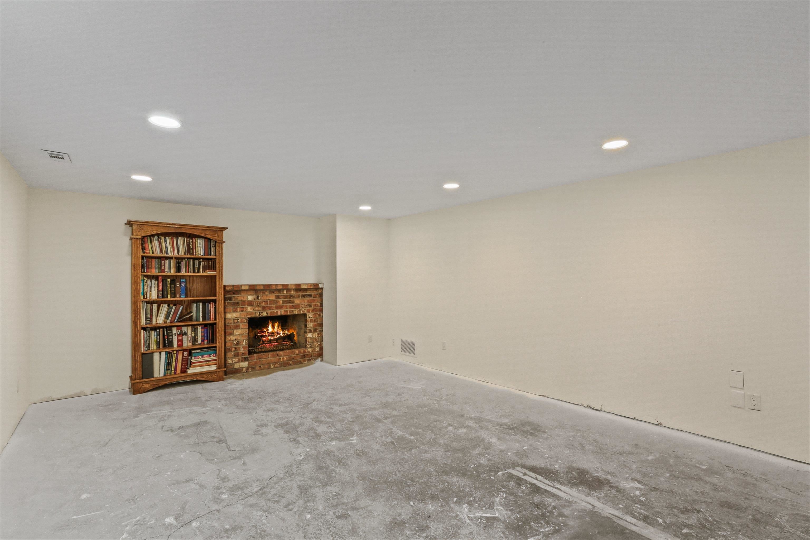 18721 E 8th Ave - Photo 28