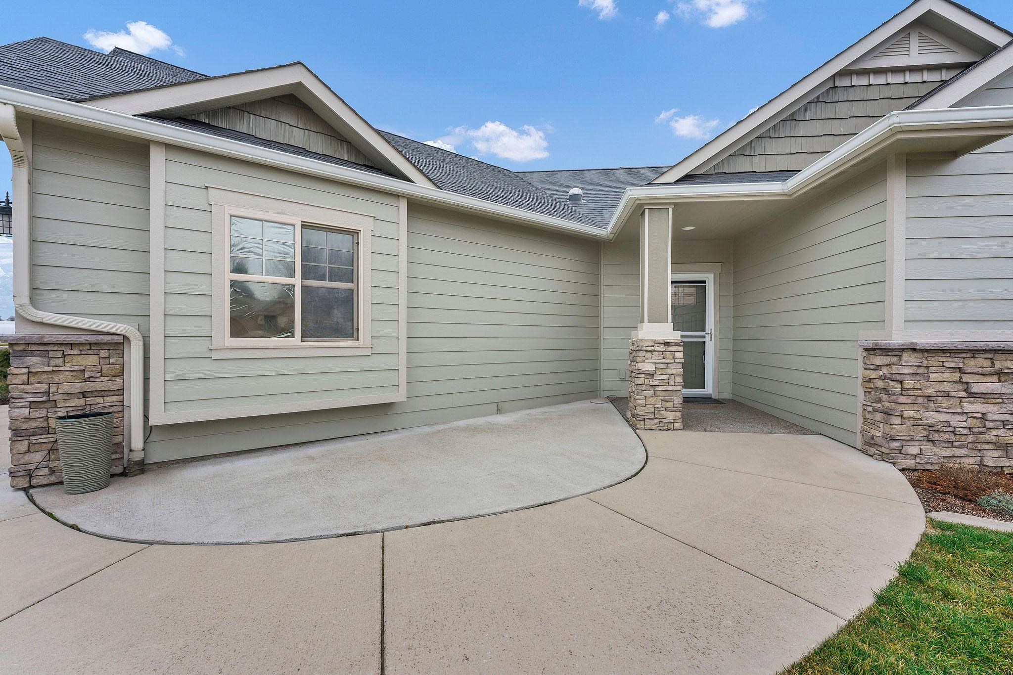 14411 E 5th Ln - Photo 3