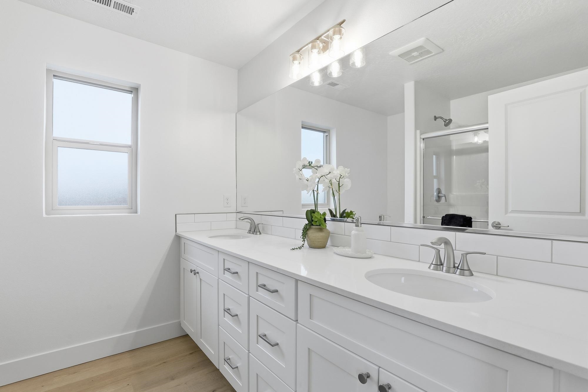 16 W 12th St - Photo 16