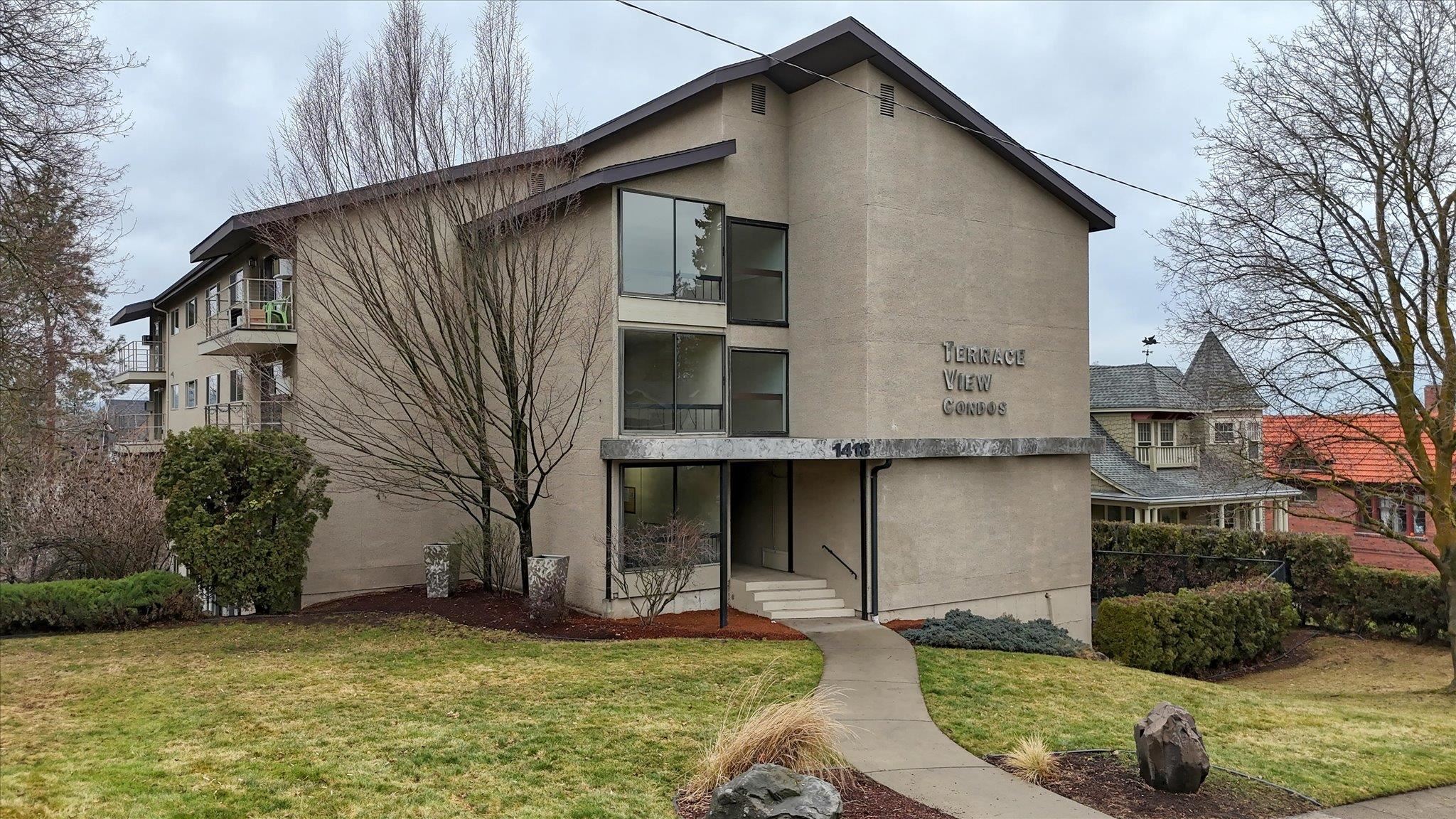 1418 W 6th Ave - Photo 1
