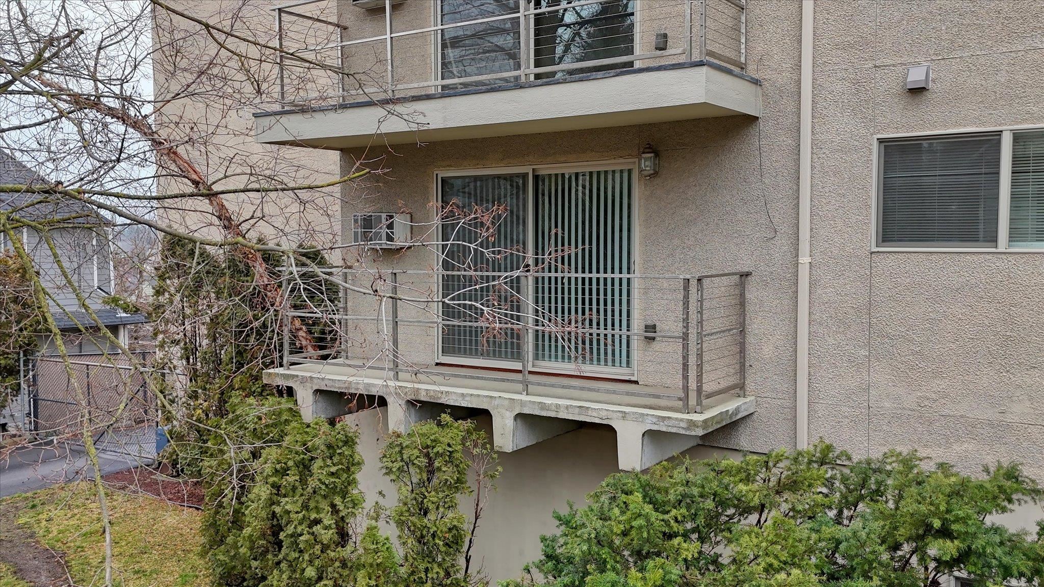 1418 W 6th Ave - Photo 3