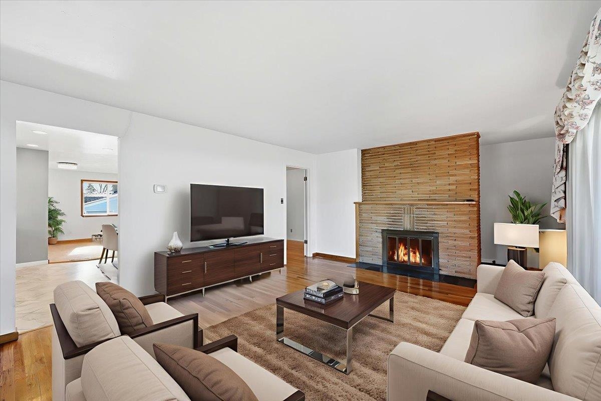 13020 E Valleyway Ave - Photo 5