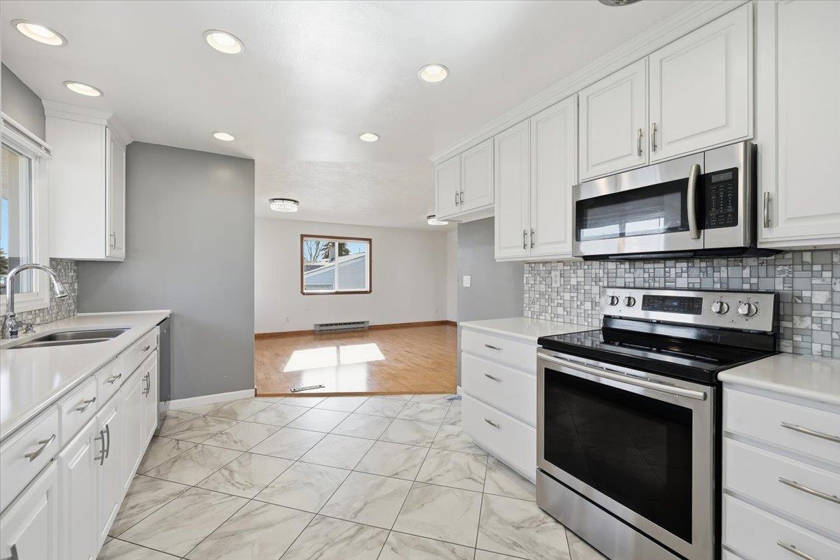 13020 E Valleyway Ave - Photo 9