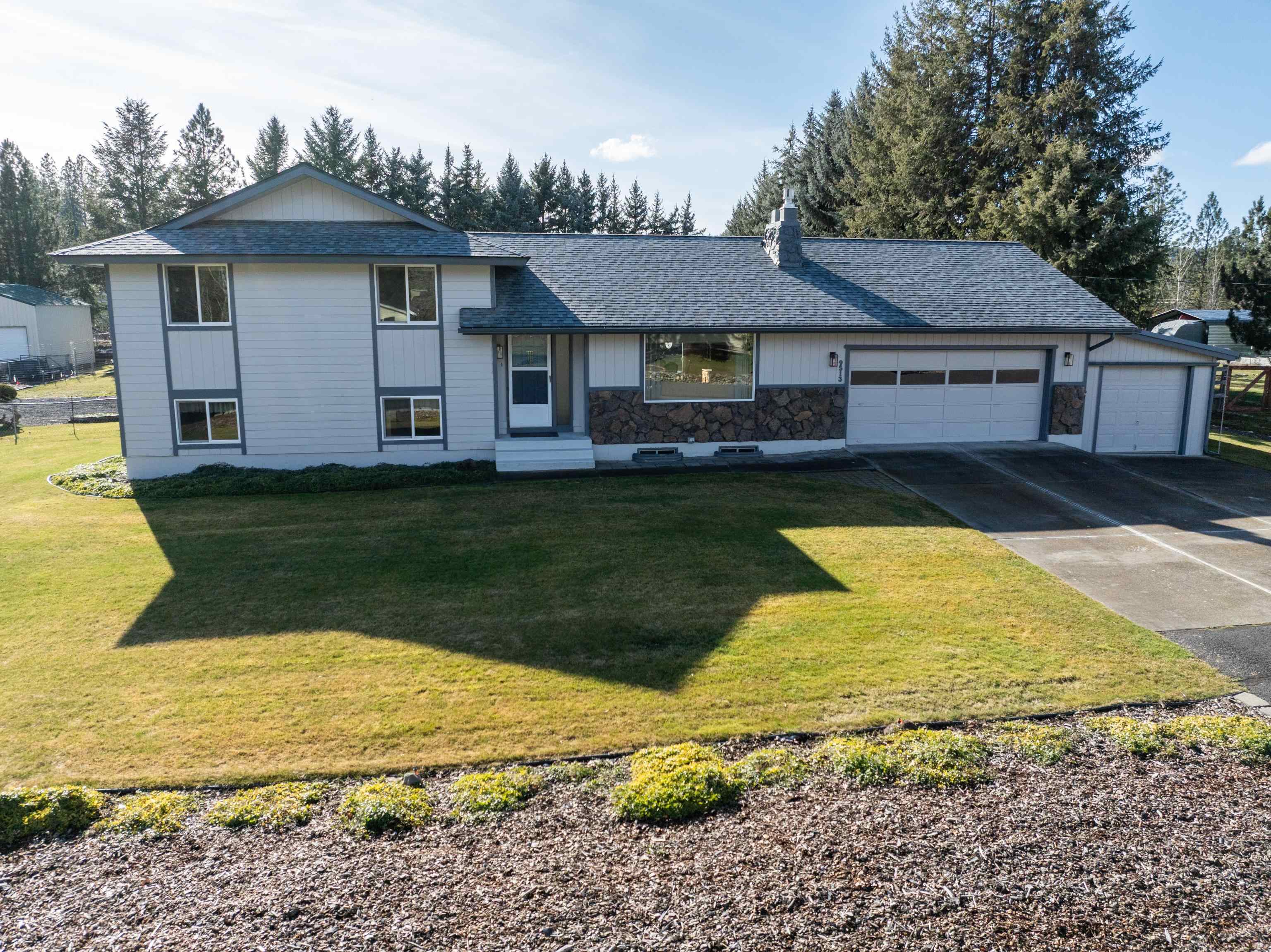9513 W Nelson Dr - Photo 2