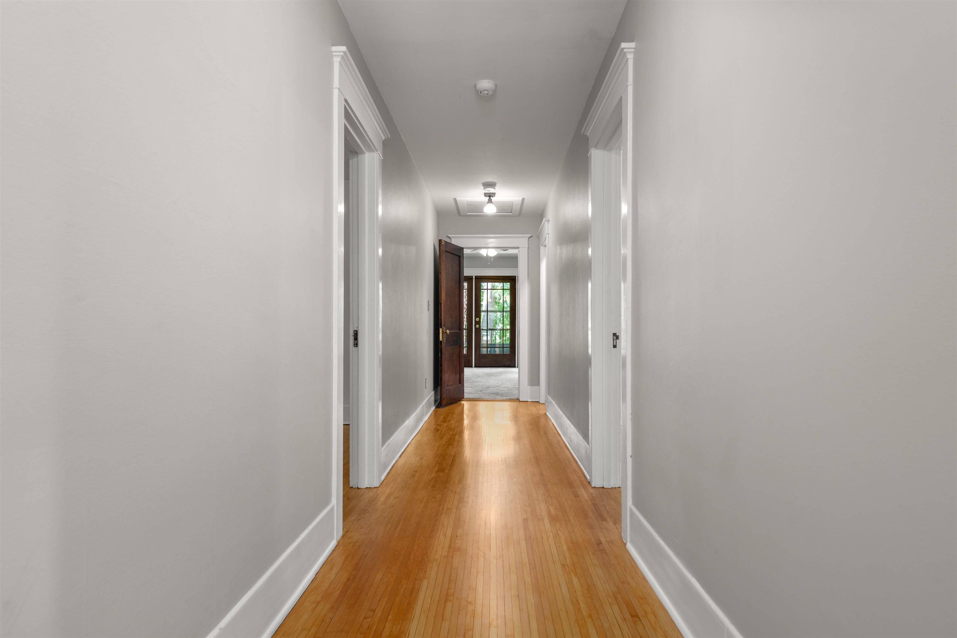 917 E 20TH Ave - Photo 35