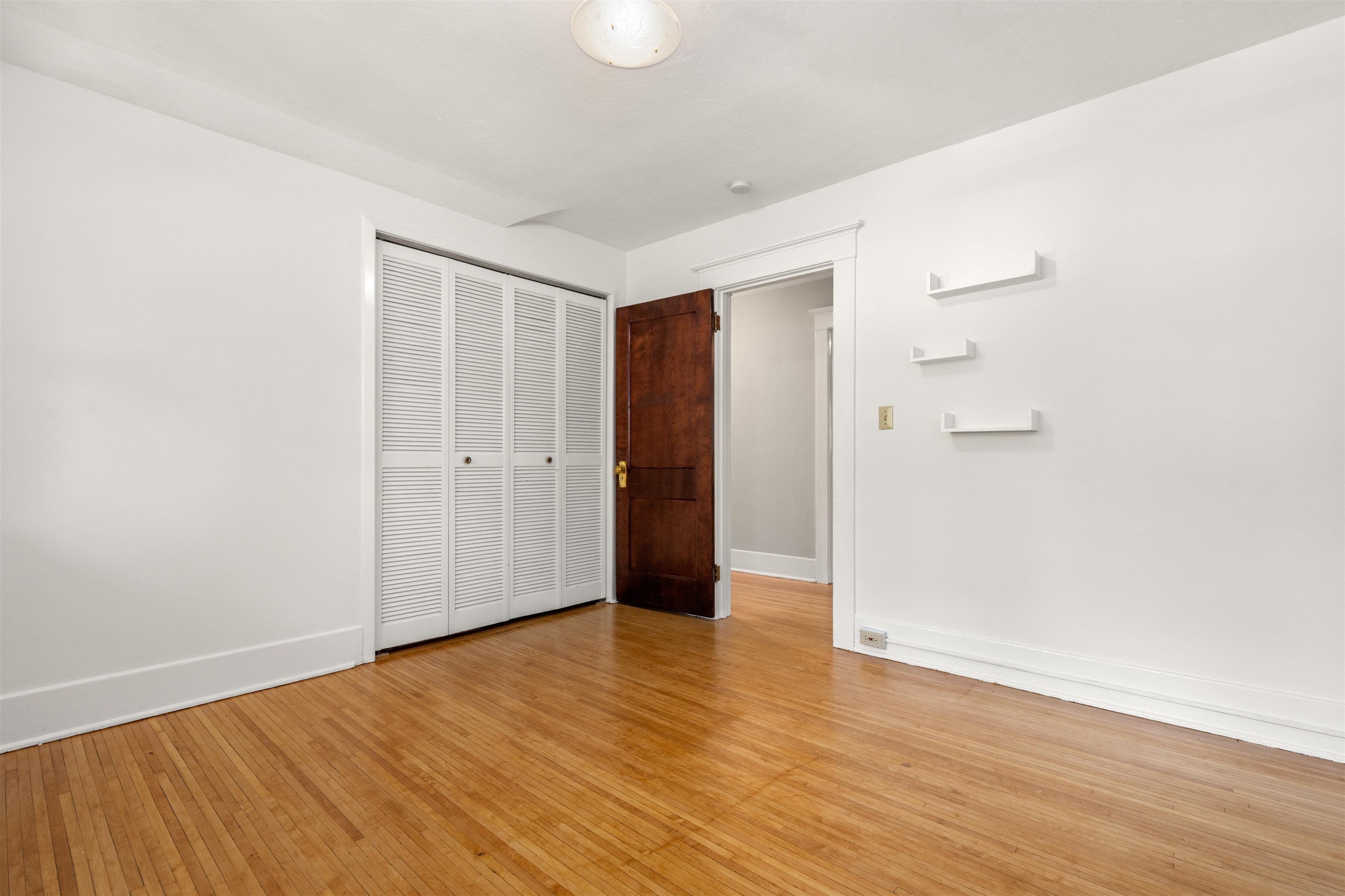 917 E 20TH Ave - Photo 38
