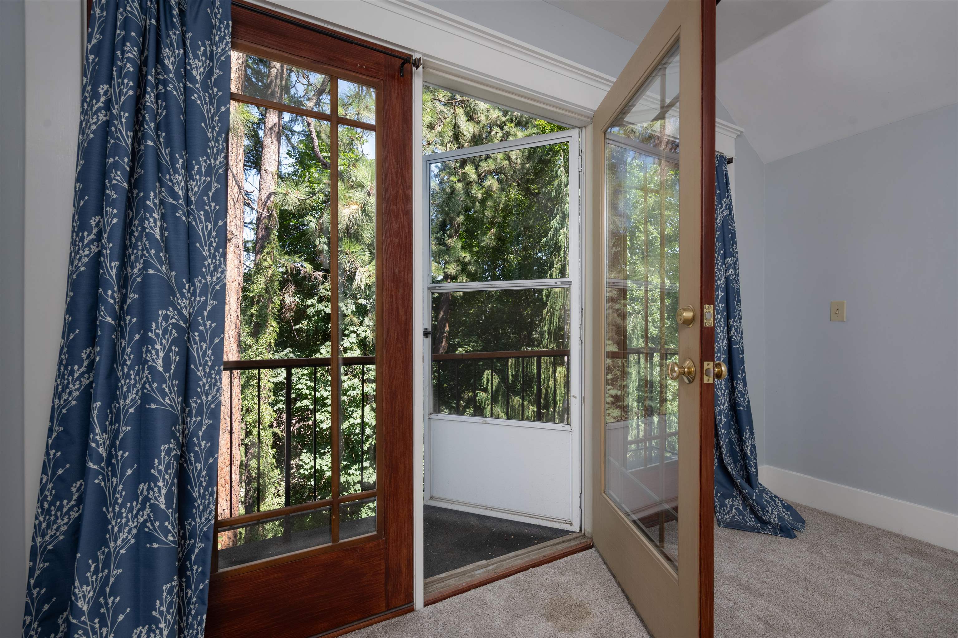 917 E 20TH Ave - Photo 45