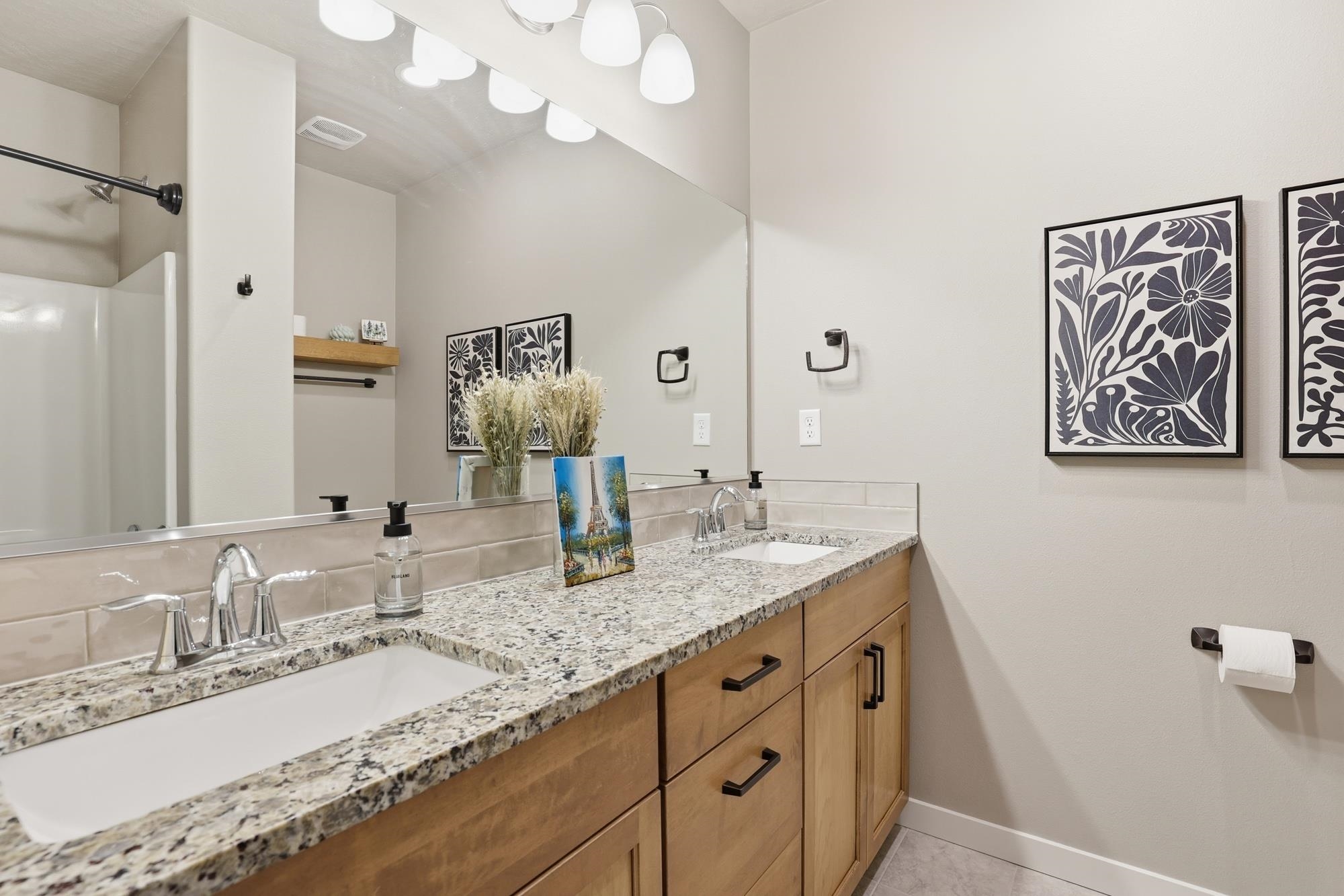 15 E 12th St - Photo 20