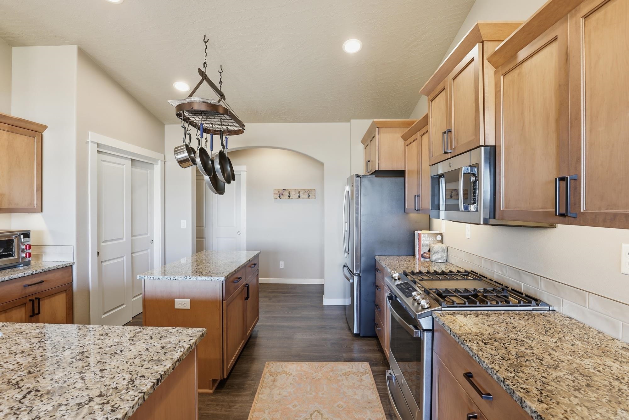 15 E 12th St - Photo 9