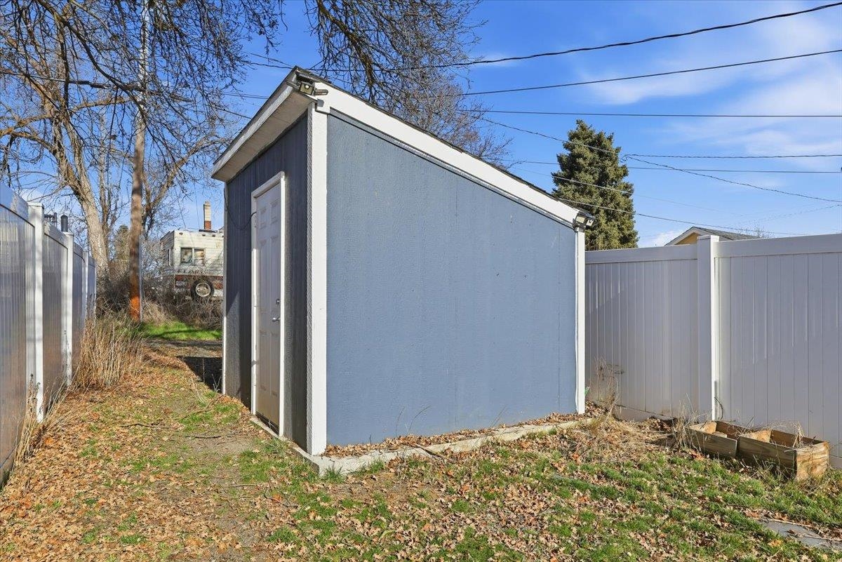 3723 E Fairview Ave - Photo 48
