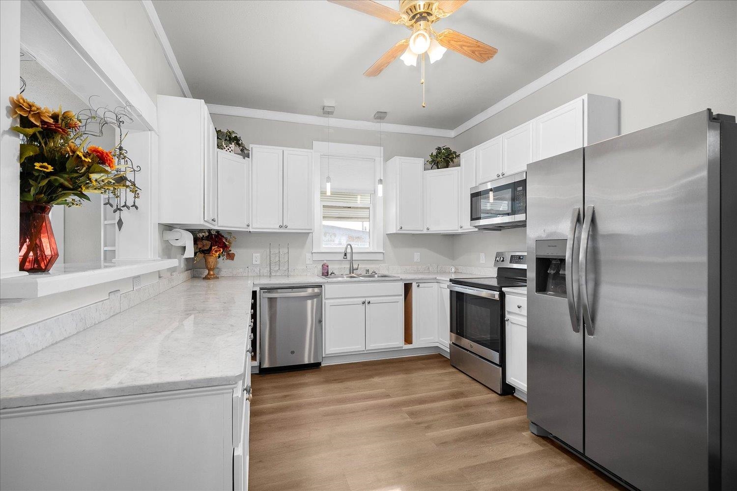1327 N Howard St - Photo 11