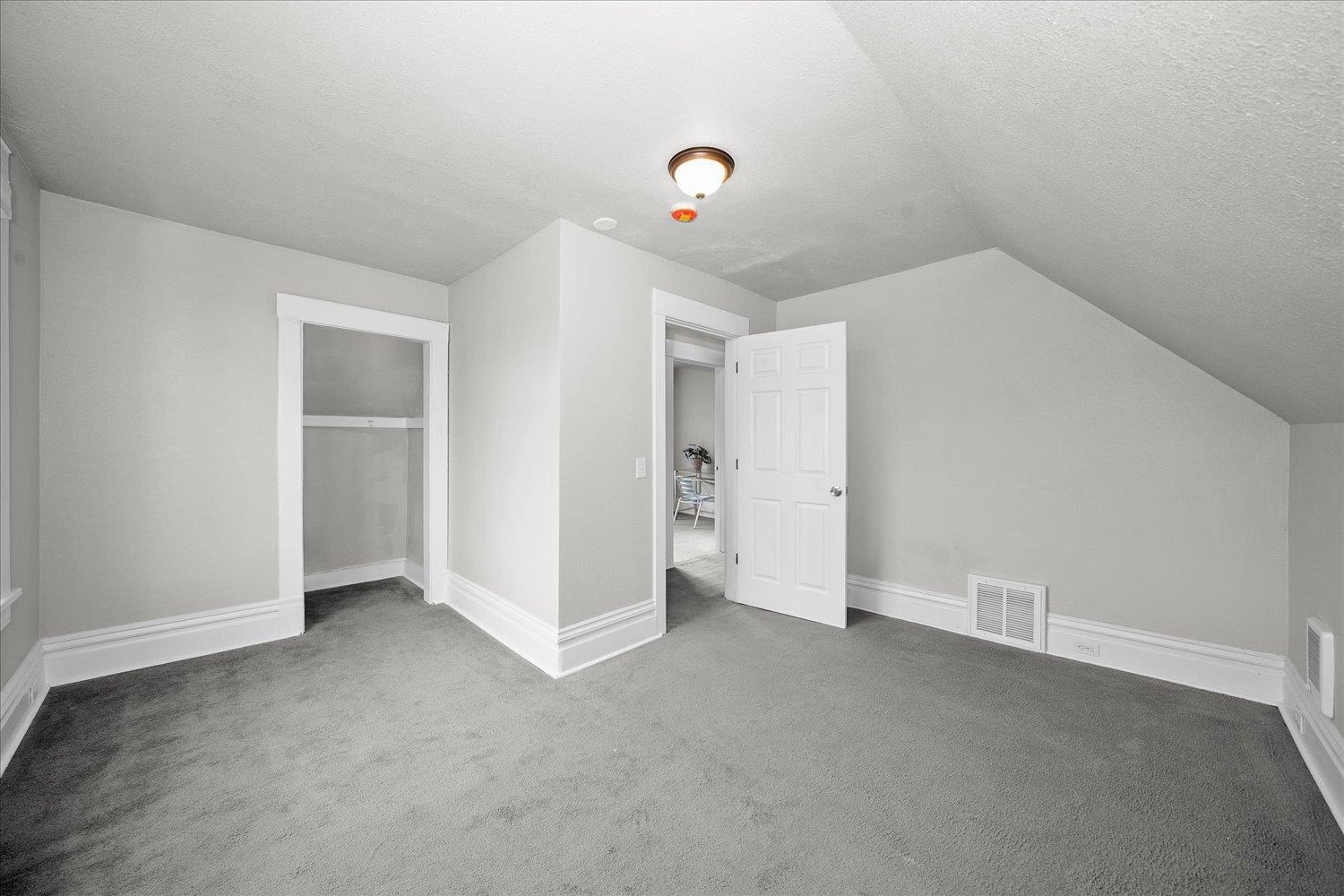 1327 N Howard St - Photo 18