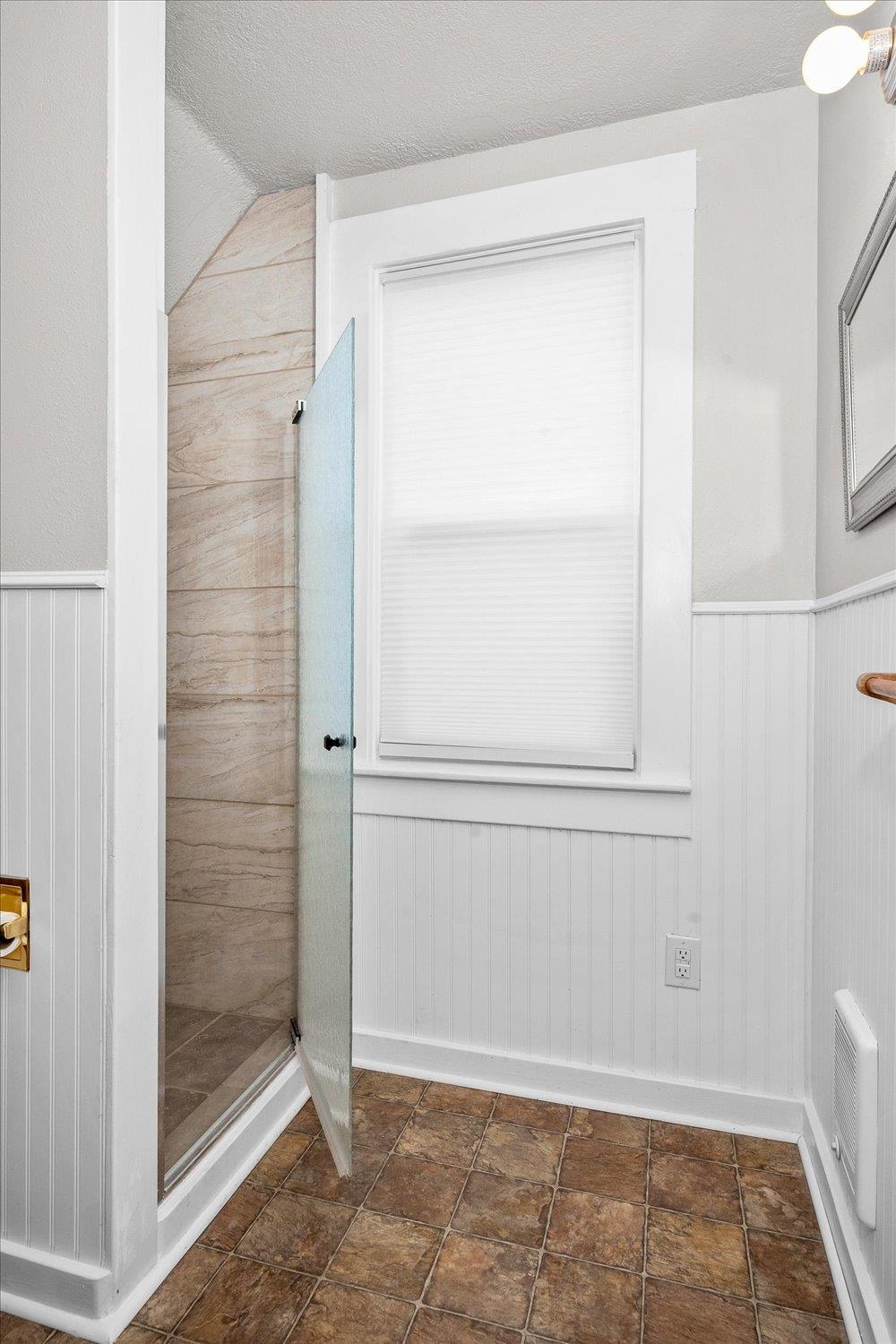 1327 N Howard St - Photo 21