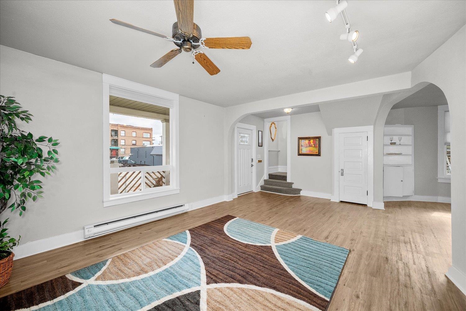 1327 N Howard St - Photo 7