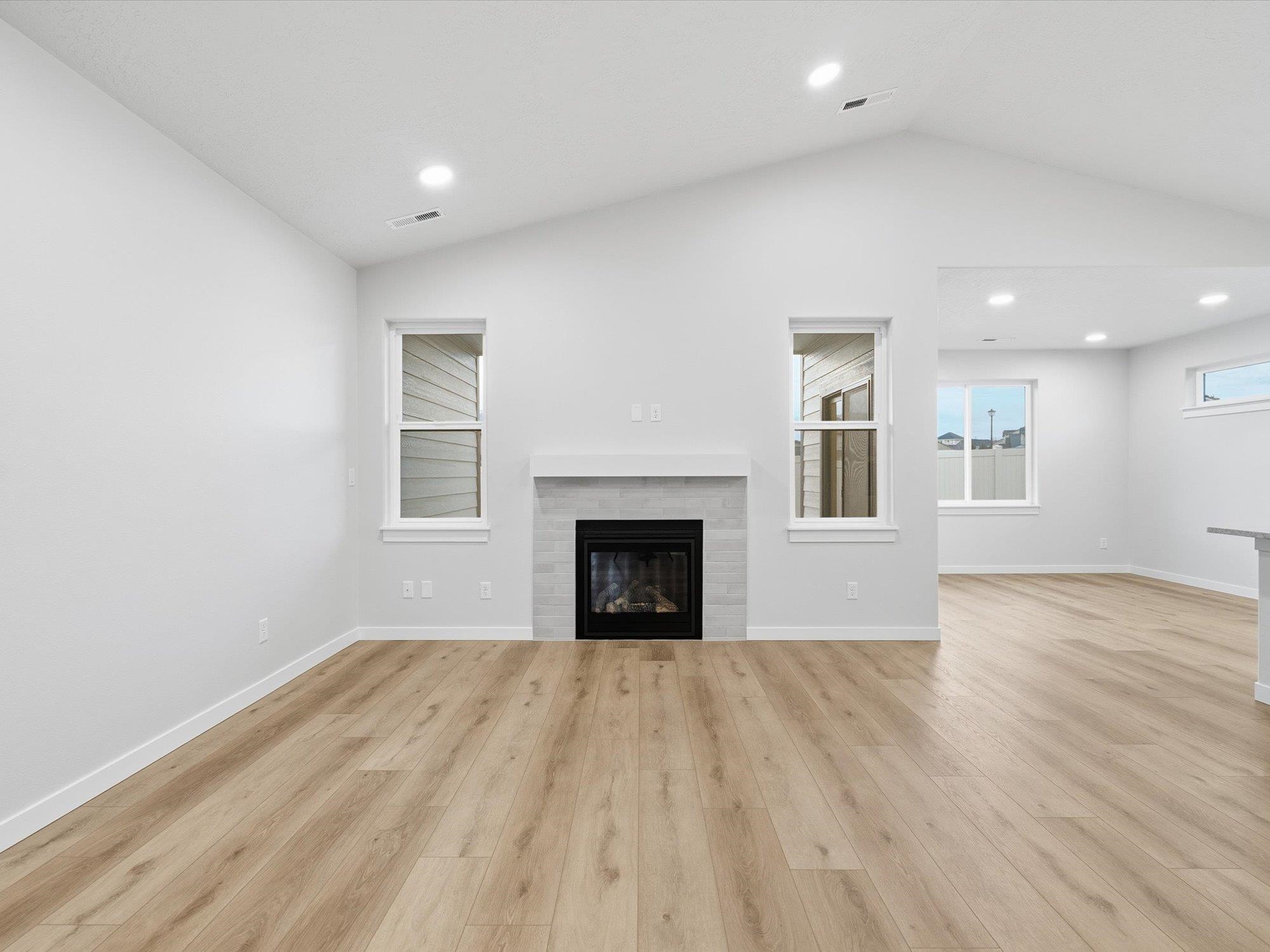 18195 E Barclay Ct - Photo 5