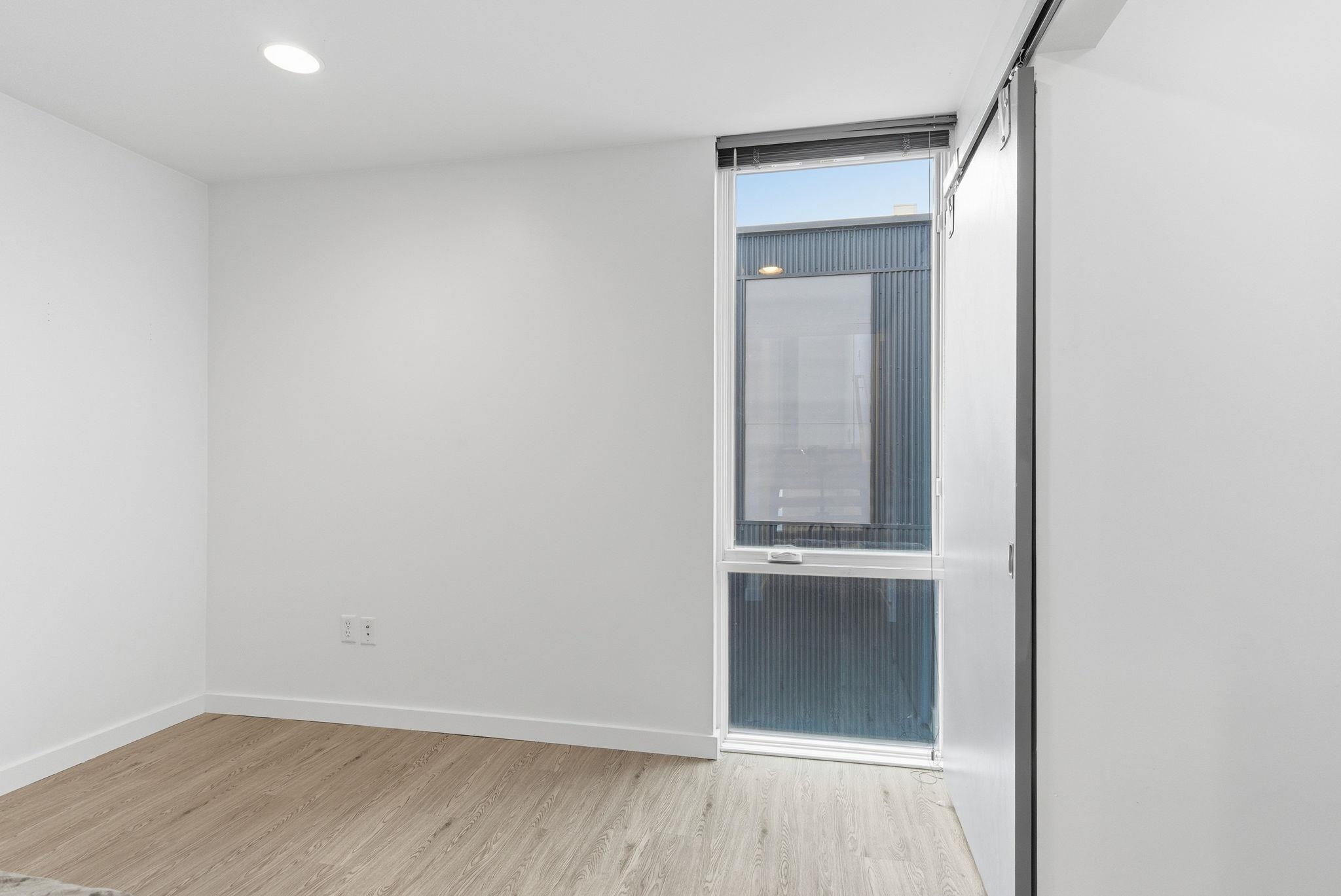904 E Indiana Ave - Photo 23
