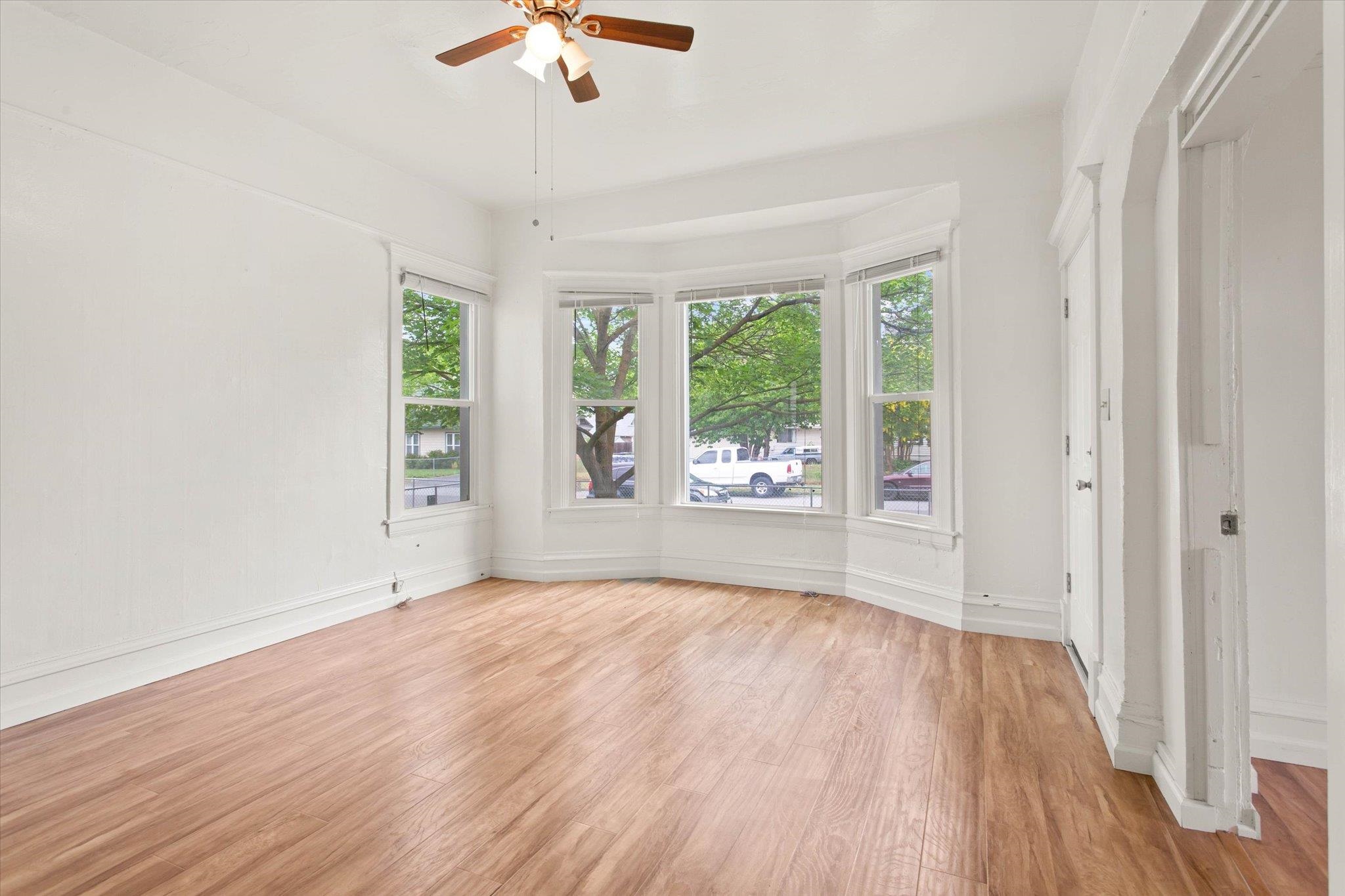 902 W Mansfield Ave - Photo 5
