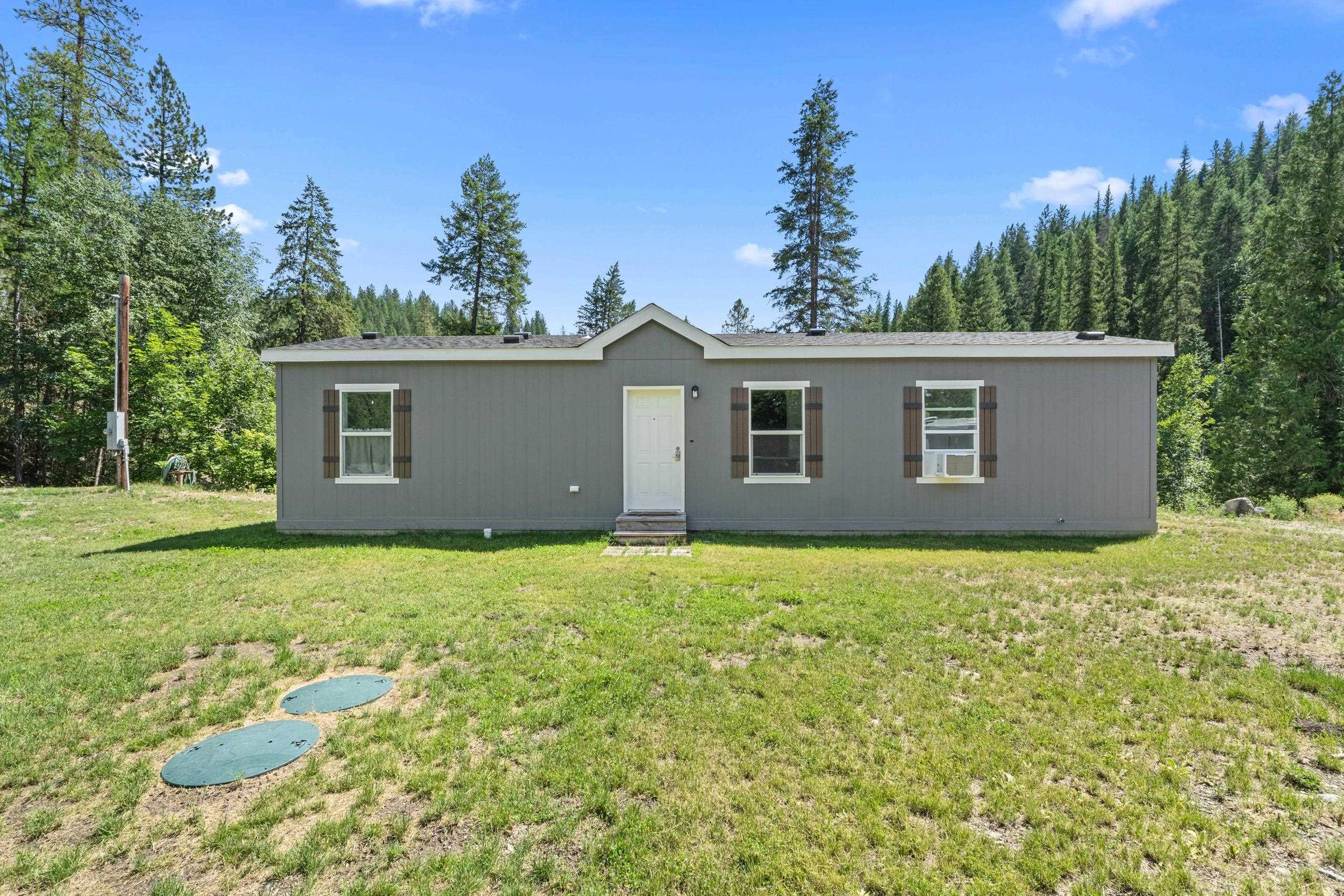 4440 Northport Waneta Rd - Photo 3