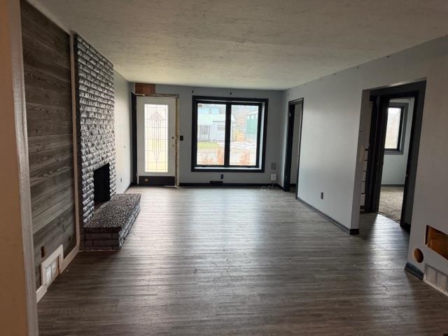 4609 E 2nd Ave - Photo 2