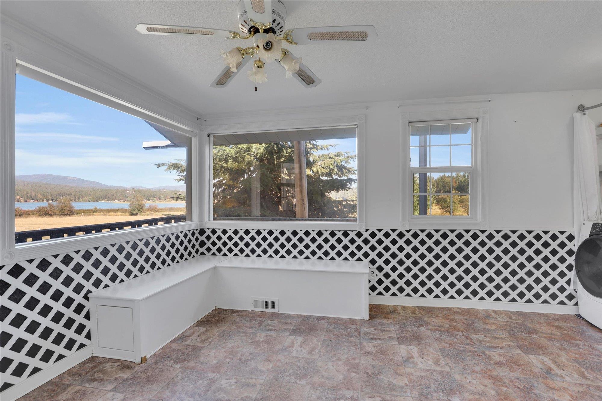 11224 N Honeymoon Bay Rd - Photo 10