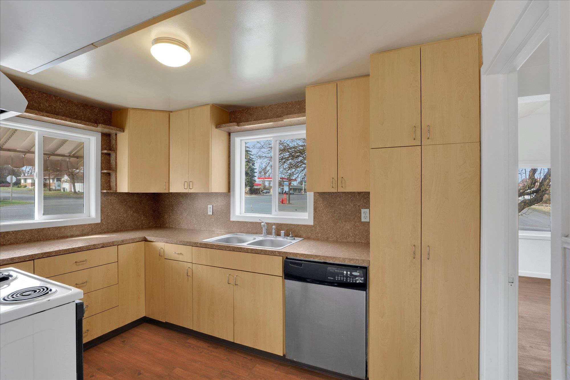 1032 Morgan St - Photo 5