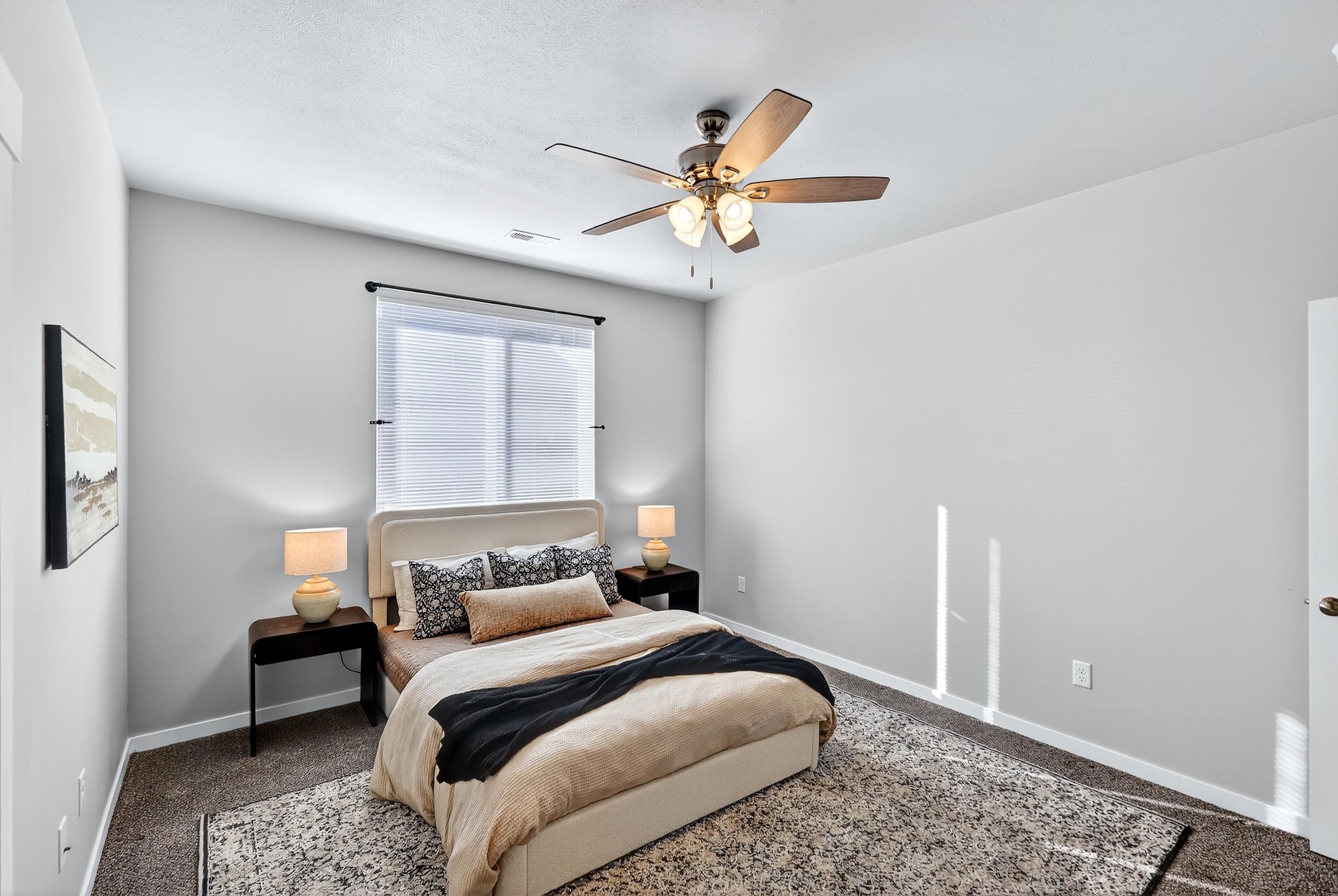 3922 N Maple St - Photo 18