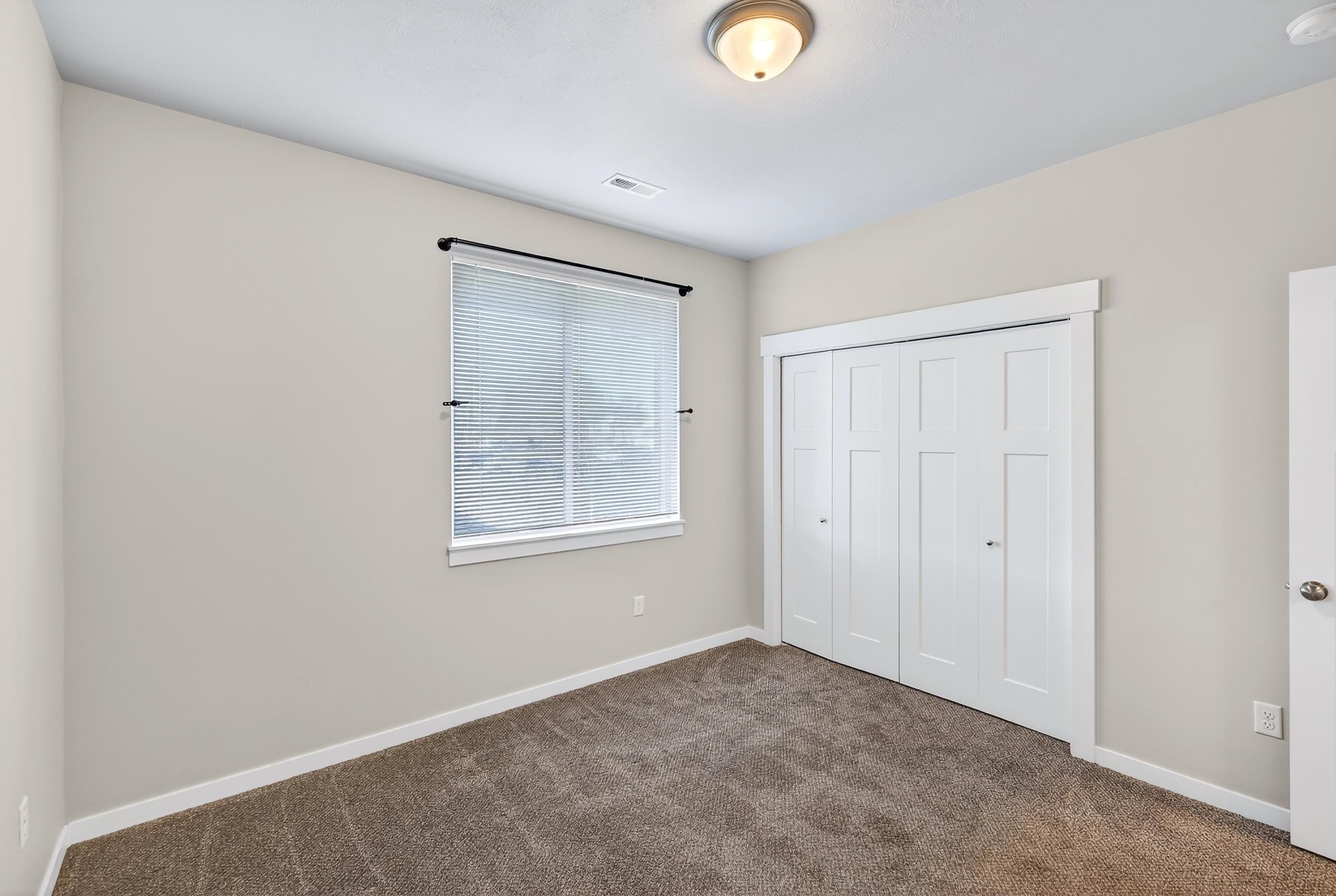 3922 N Maple St - Photo 24