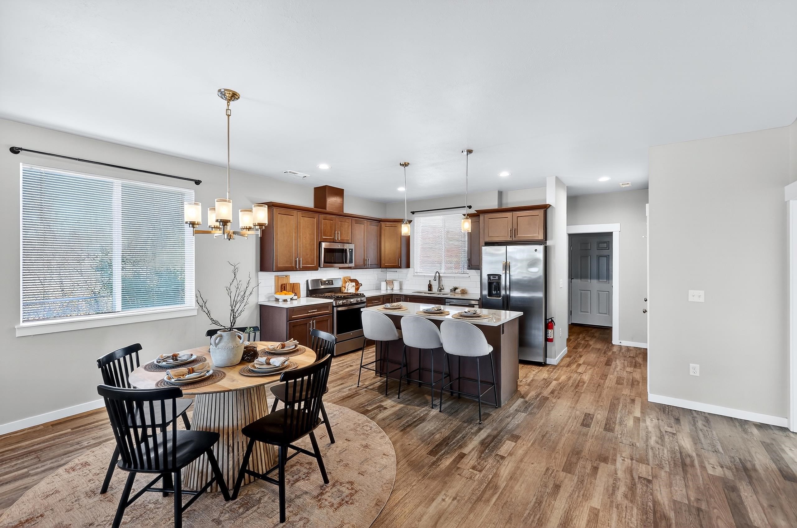 3922 N Maple St - Photo 8