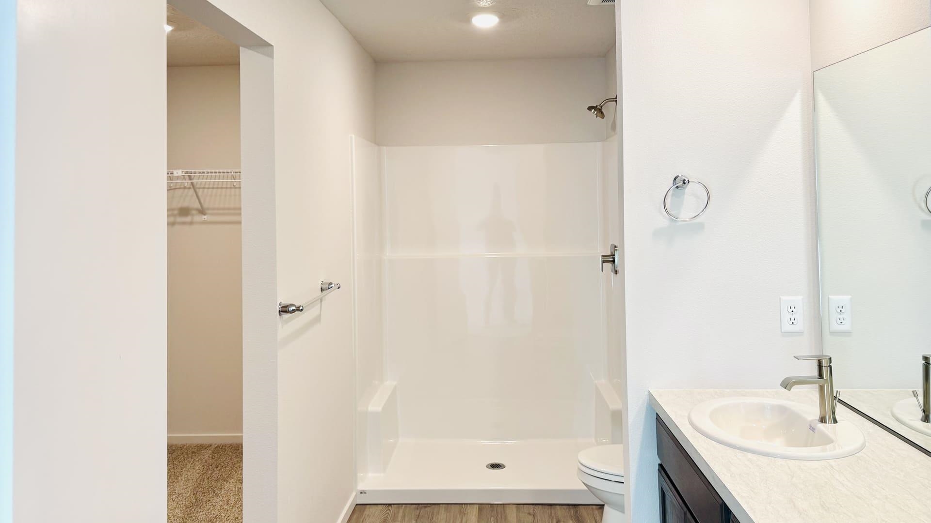 919 E L St - Photo 11