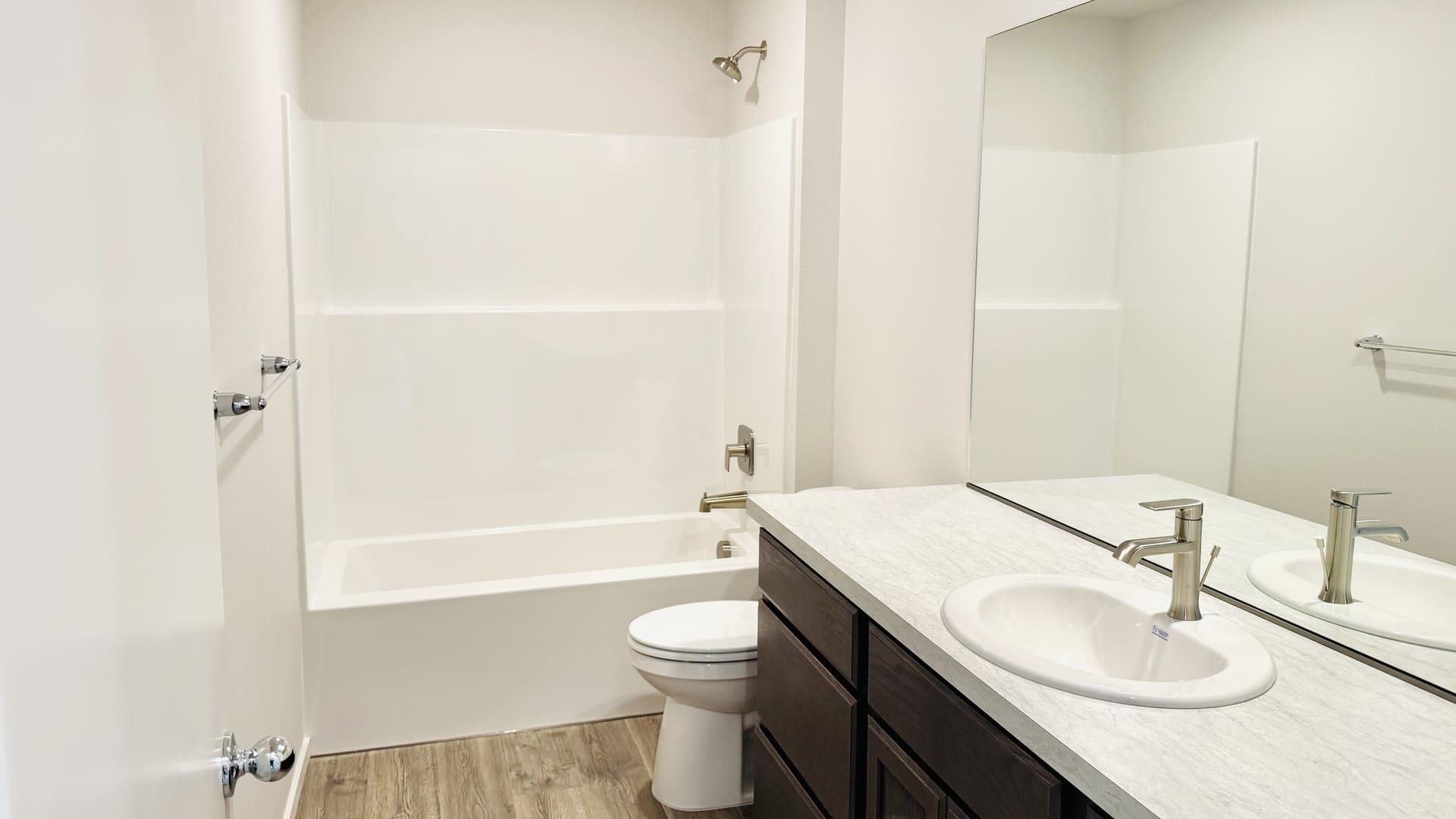 919 E L St - Photo 12