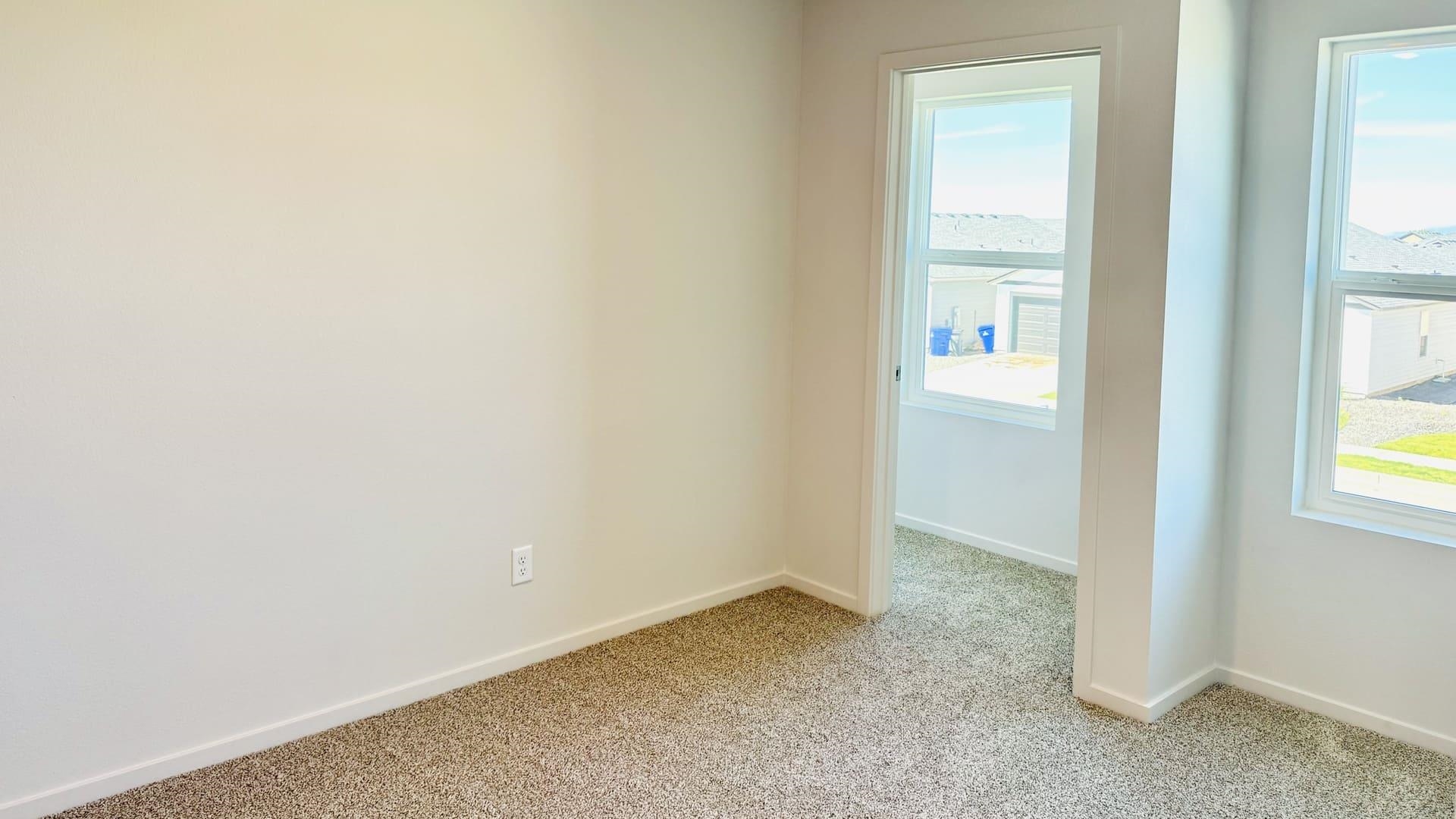 919 E L St - Photo 17