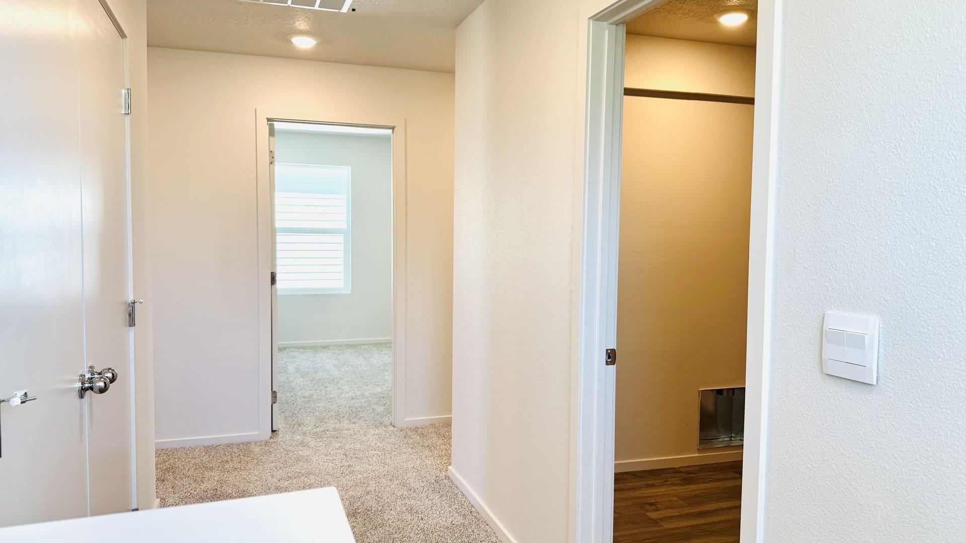 919 E L St - Photo 8