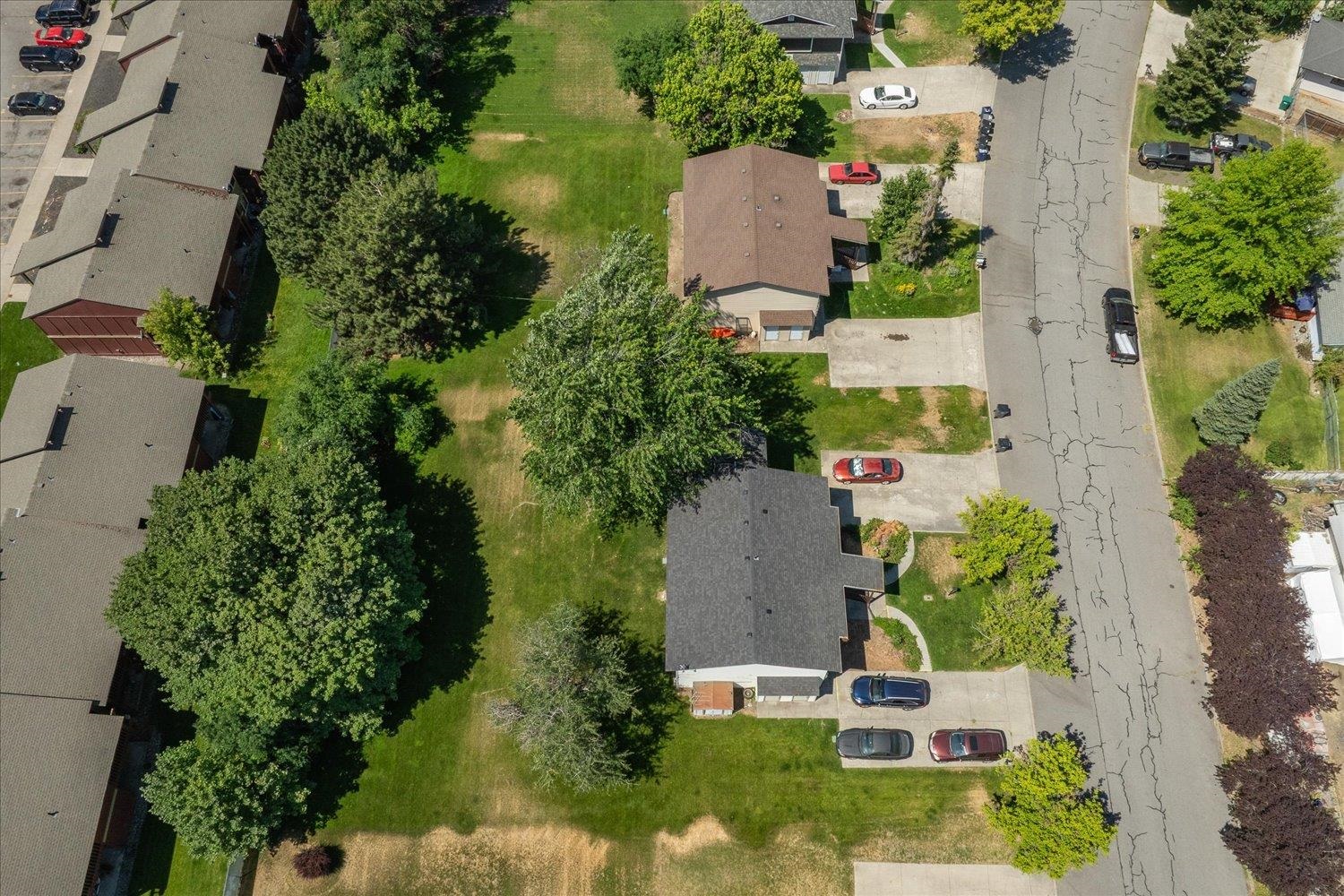 12218 E LENORA Dr - Photo 15