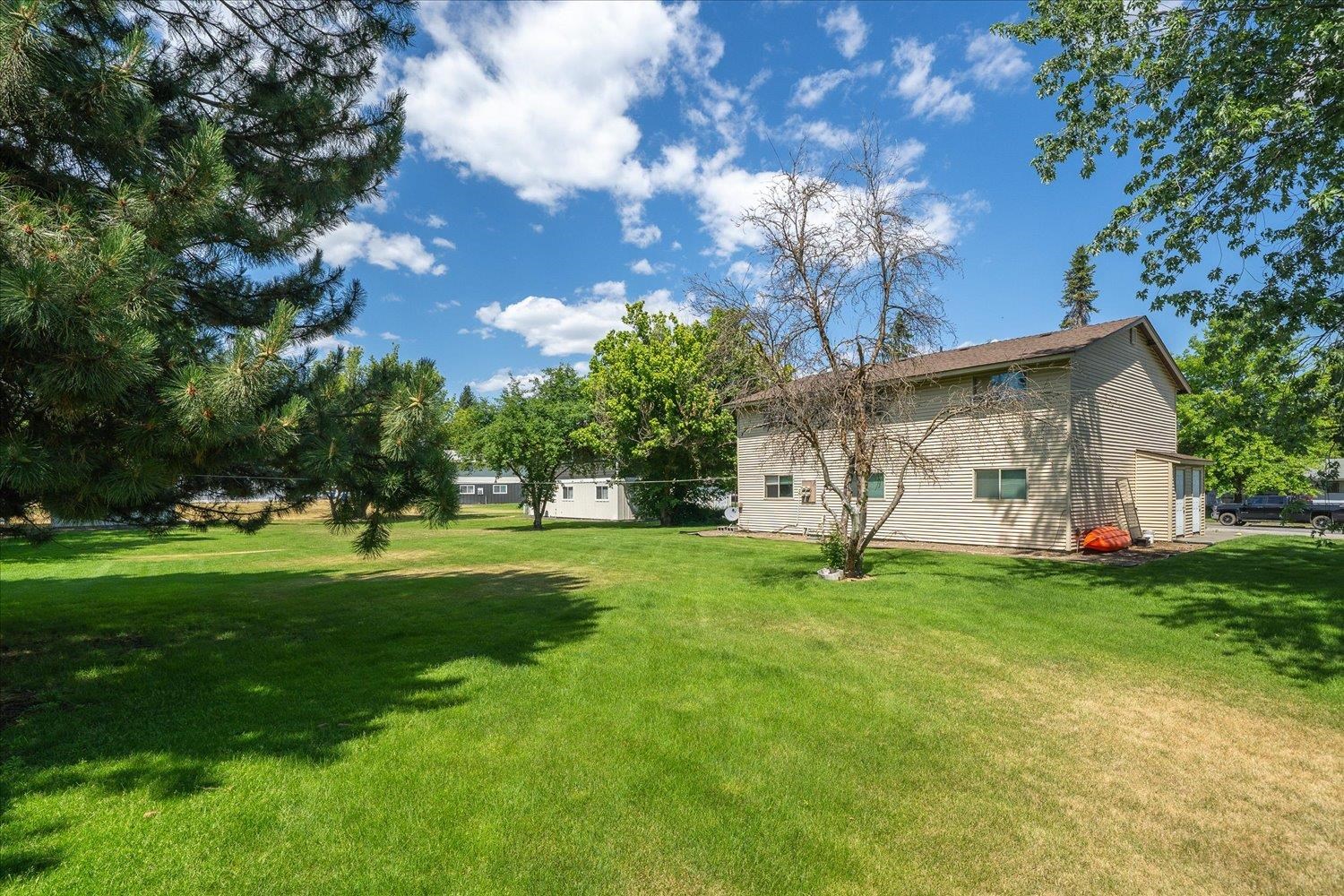 12218 E LENORA Dr - Photo 6