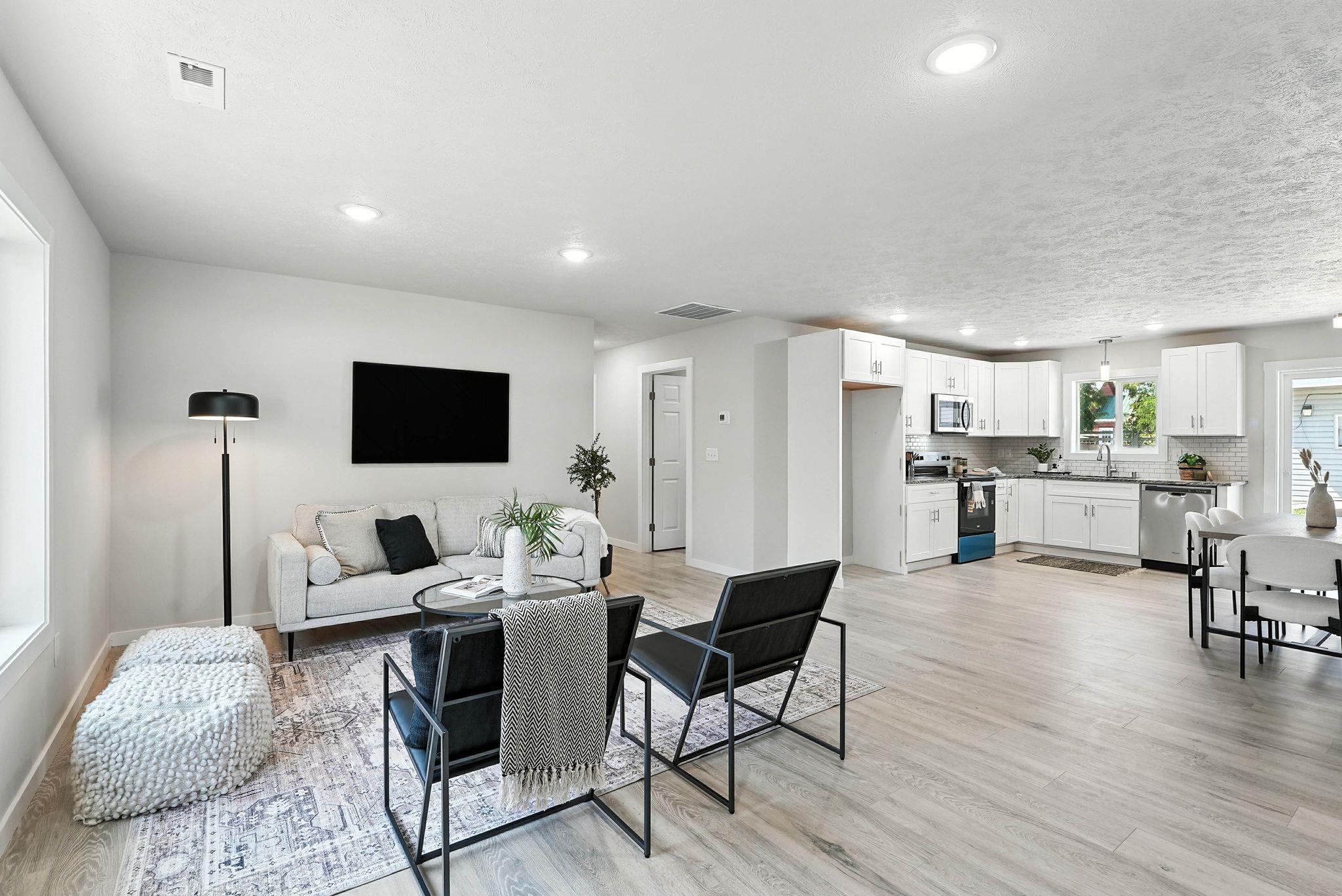 4720 E Frederick Ave - Photo 5