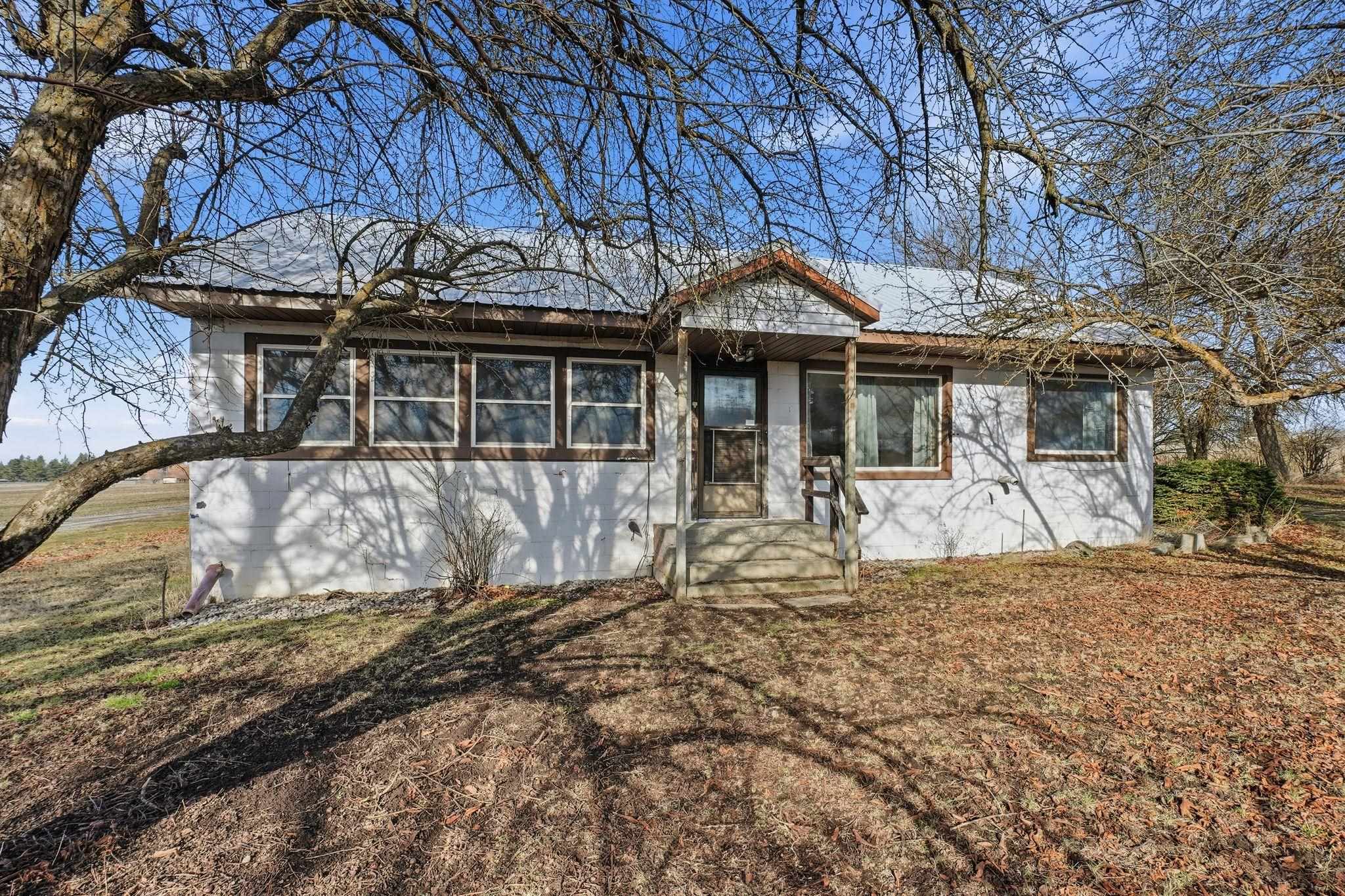 10001 E Bigelow Gulch Rd - Photo 2