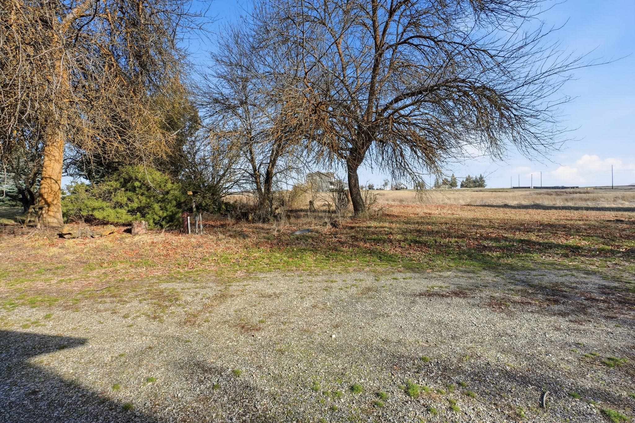 10001 E Bigelow Gulch Rd - Photo 32