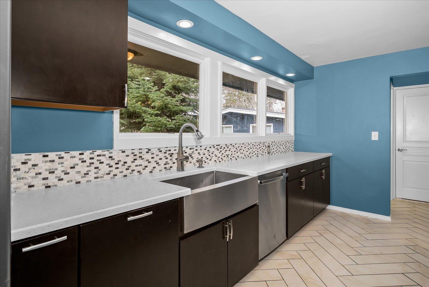 1307 S Crestline St - Photo 13