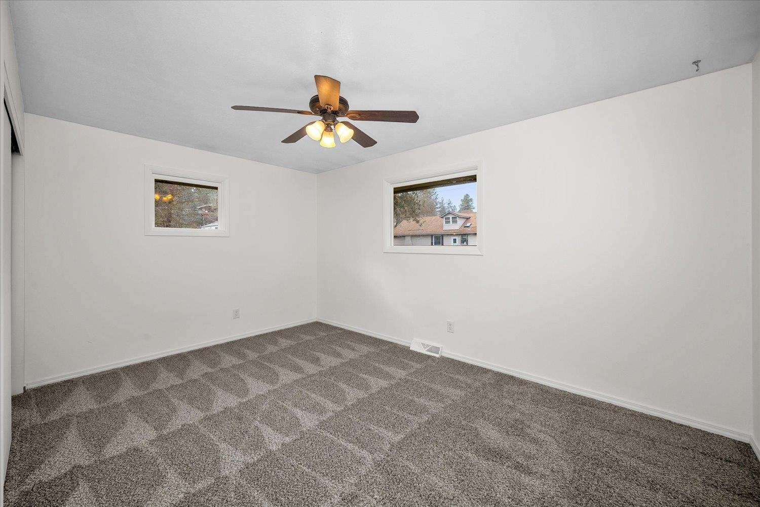 1307 S Crestline St - Photo 20
