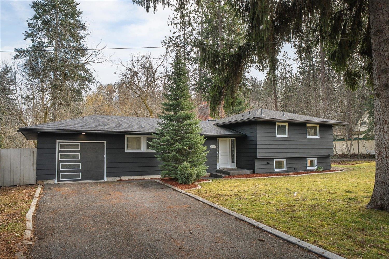 1307 S Crestline St - Photo 3