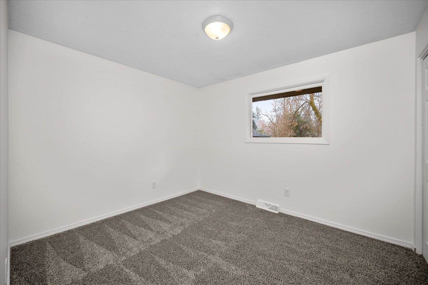 1307 S Crestline St - Photo 22